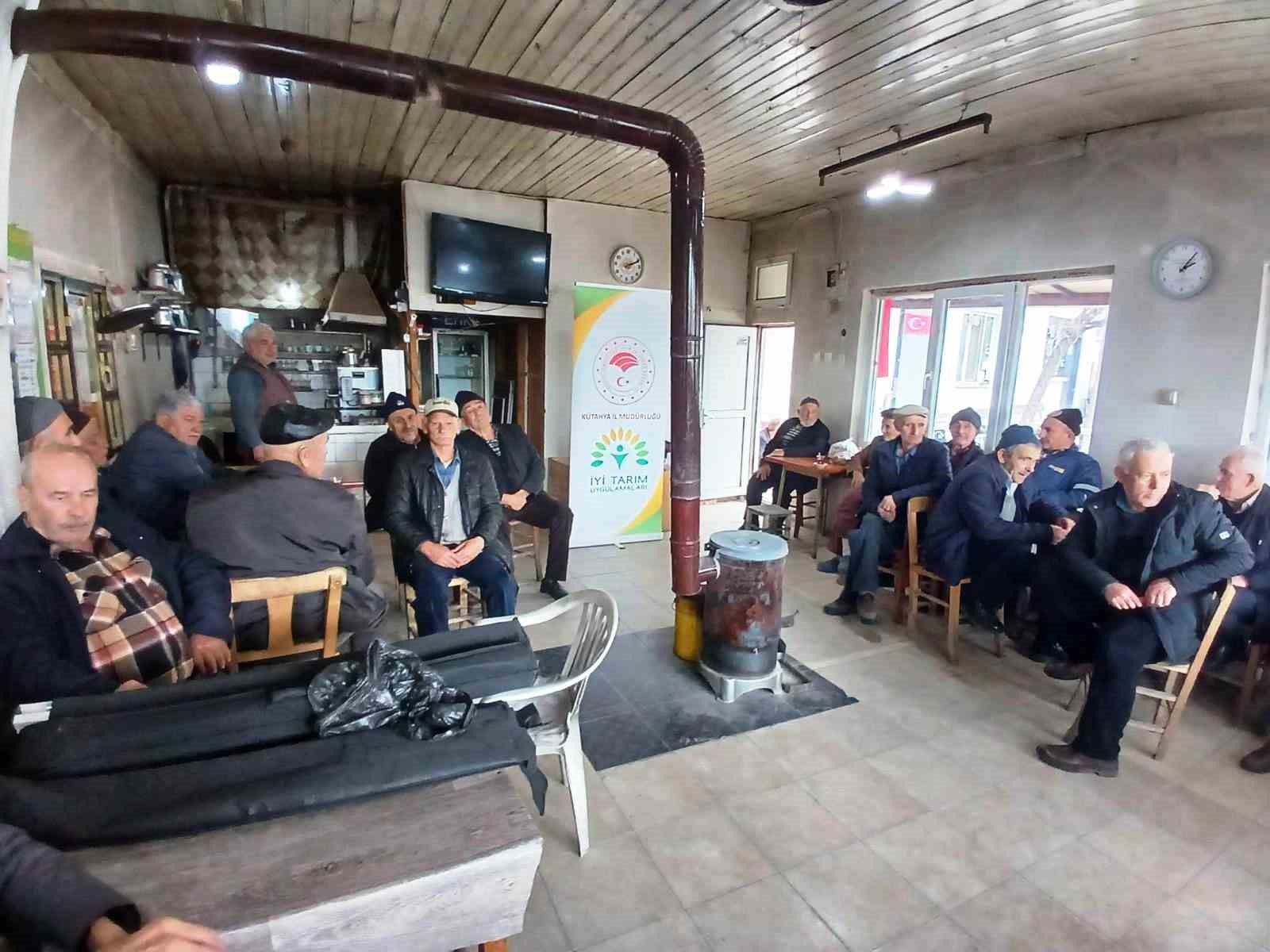 Emet’te çiftçi eğitimi
