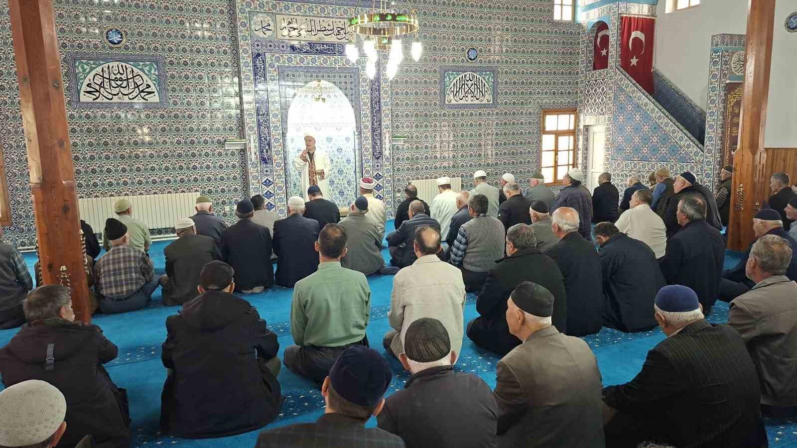 Emet’teki geneleksel yağmur duası yeterli yağış sebebi ile bu yıl şükür duası oldu
