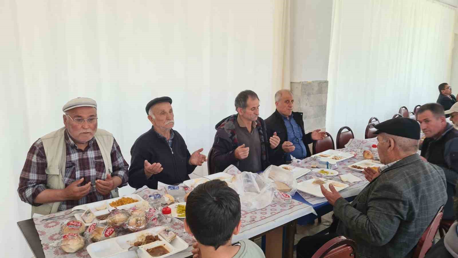 Emet’teki geneleksel yağmur duası yeterli yağış sebebi ile bu yıl şükür duası oldu
