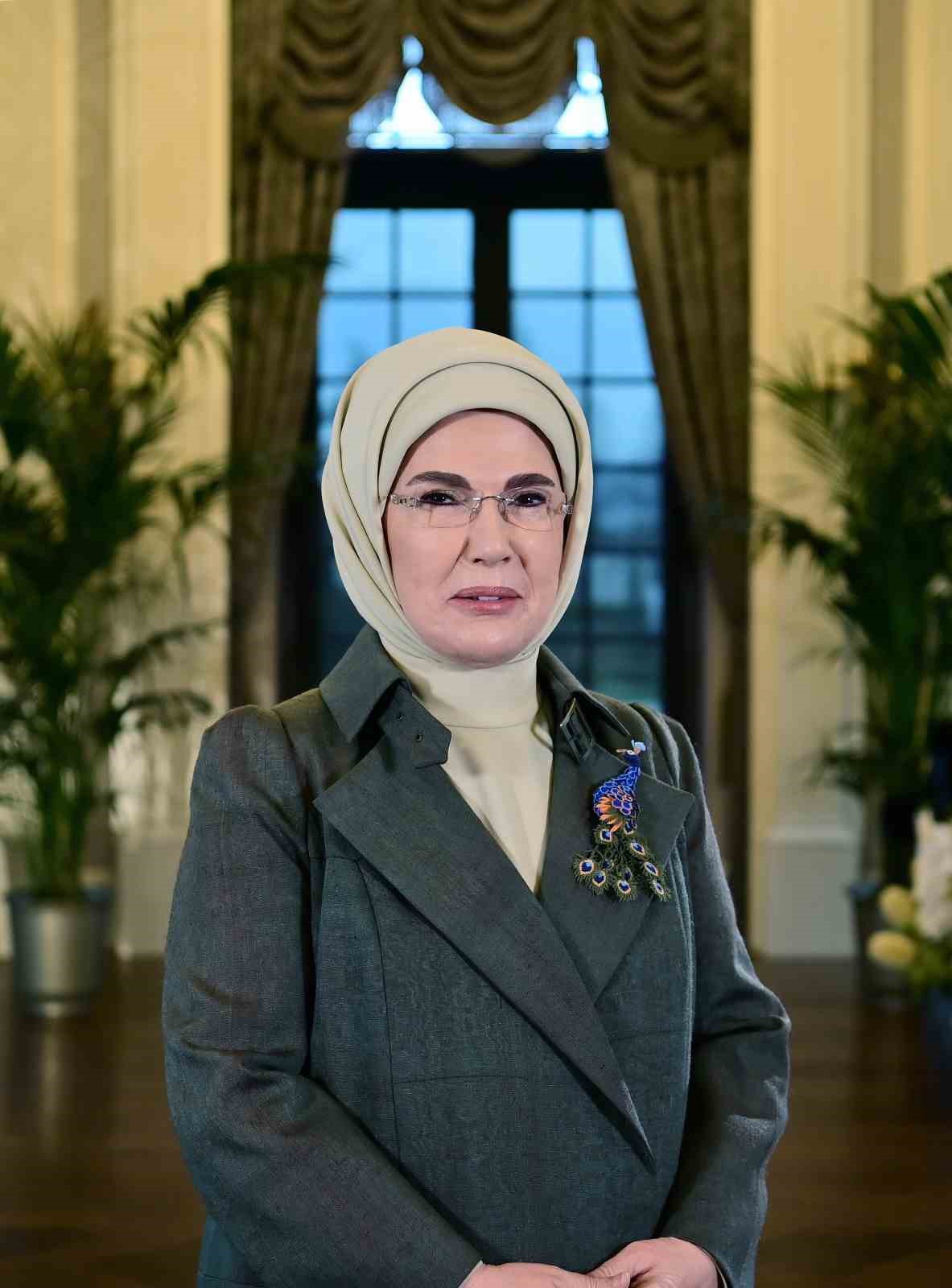 Emine Erdoğan: "Küresel ölçekte israf edilen gıdanın sadece dörtte birini kurtarabilsek dünyadaki açlığa son verebiliriz"
