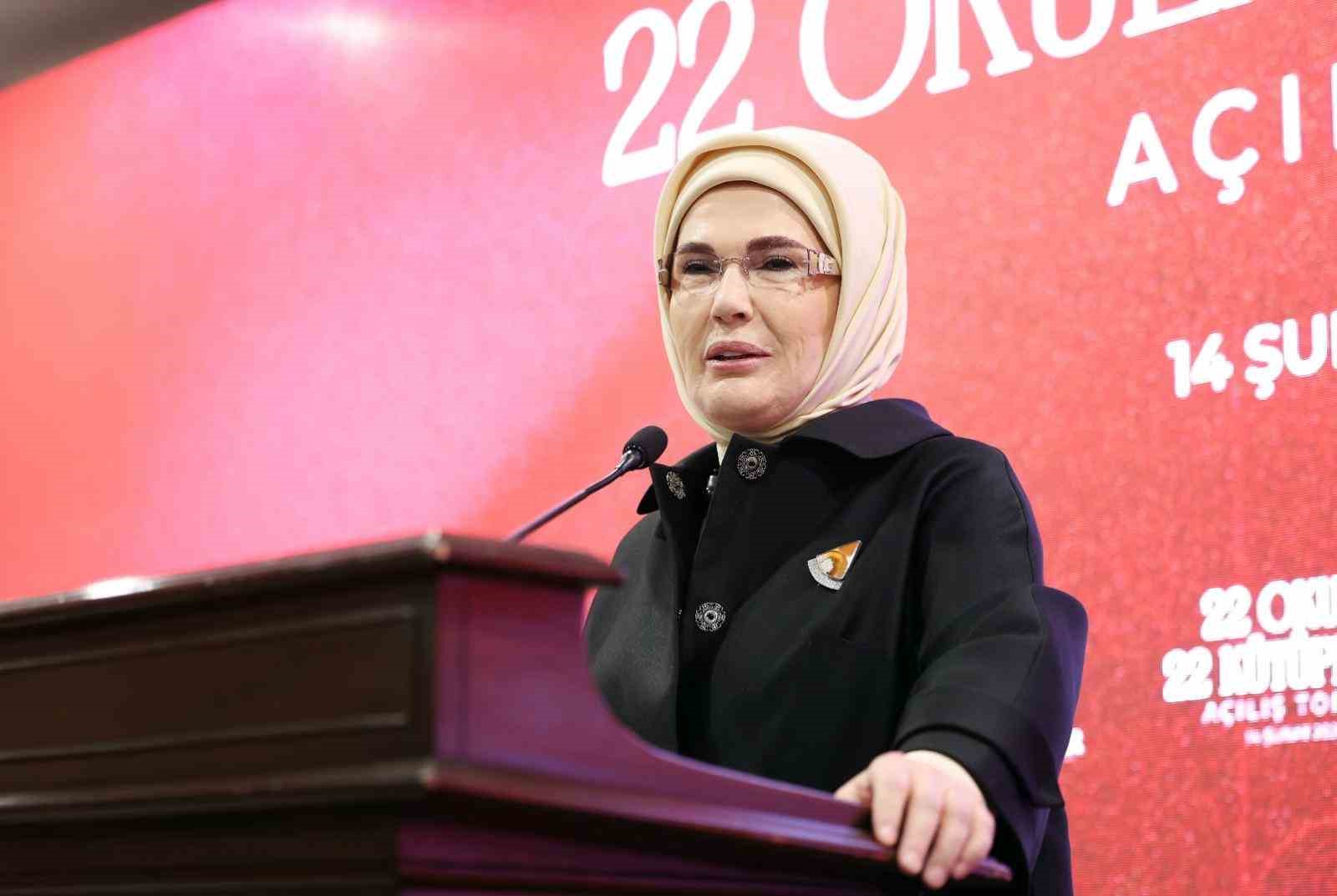 Emine Erdoğan: "Kütüphane okulların kalbidir, ruhudur, can damarıdır"
