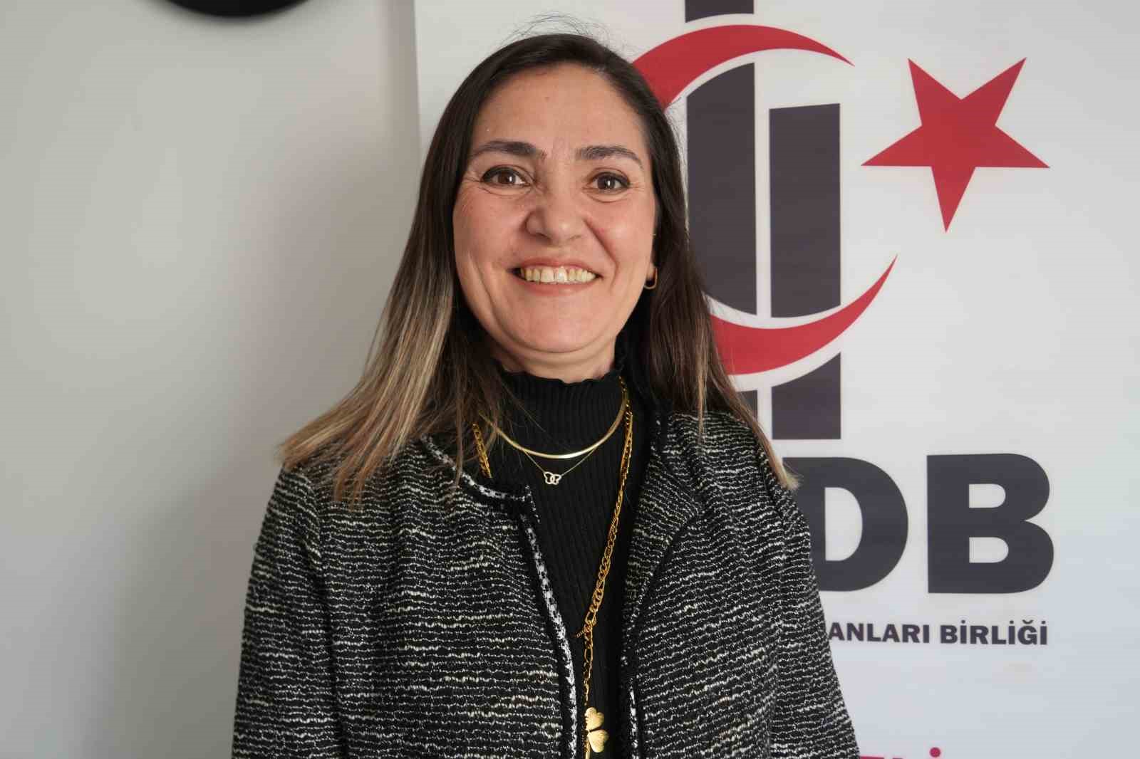 Emlak sektöründe kriz: Ekran karartma başladı, ilan sitelerine sert uyarı
Emlak sektöründe kriz: Ekran karartma başladı, ilan sitelerine sert uyarı