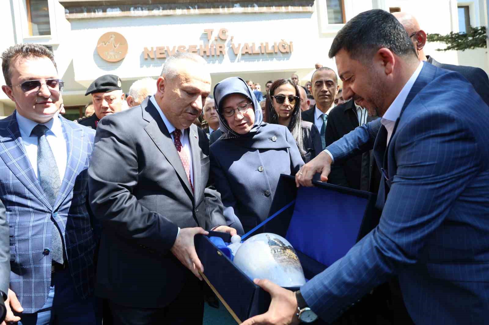 Emniyet Genel Müdürlüğü’ne atanan Vali Fidan için uğurlama töreni düzenlendi
