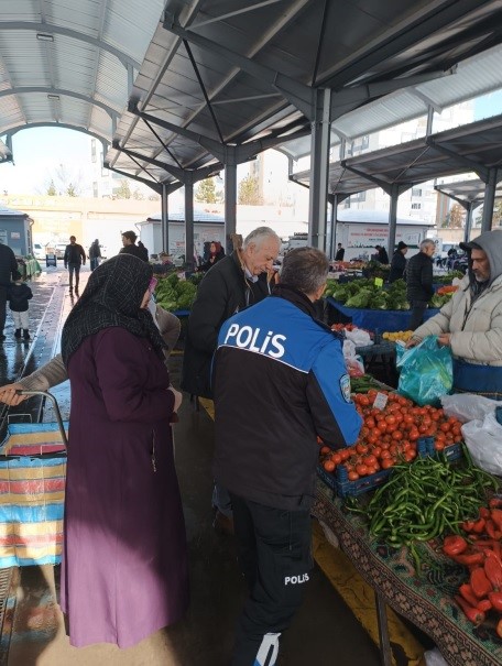 Emniyet güçlerinden dolandırıcılığa karşı bilgilendirme çalışması
