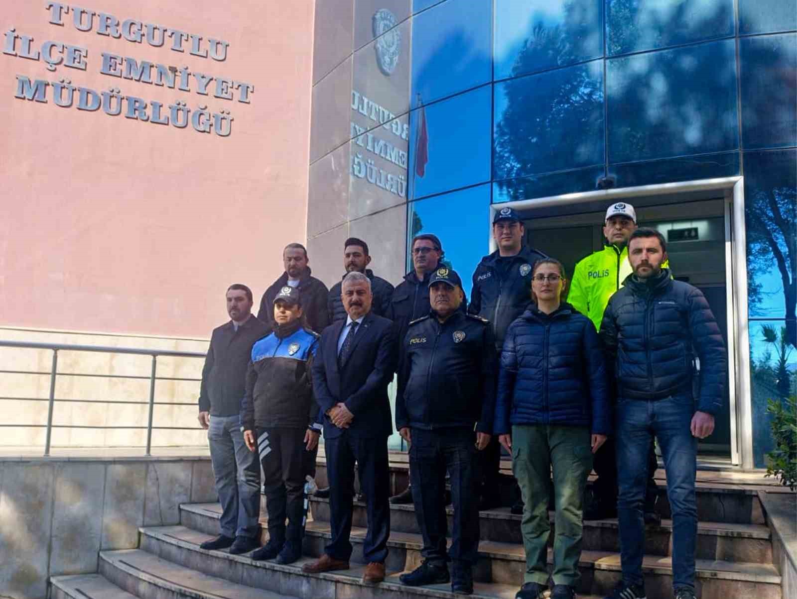 Emniyet Müdürü Aktaş ilçelerde güvenlik denetimi yaptı
Emniyet Müdürü Aktaş ilçelerde güvenlik denetimi yaptı