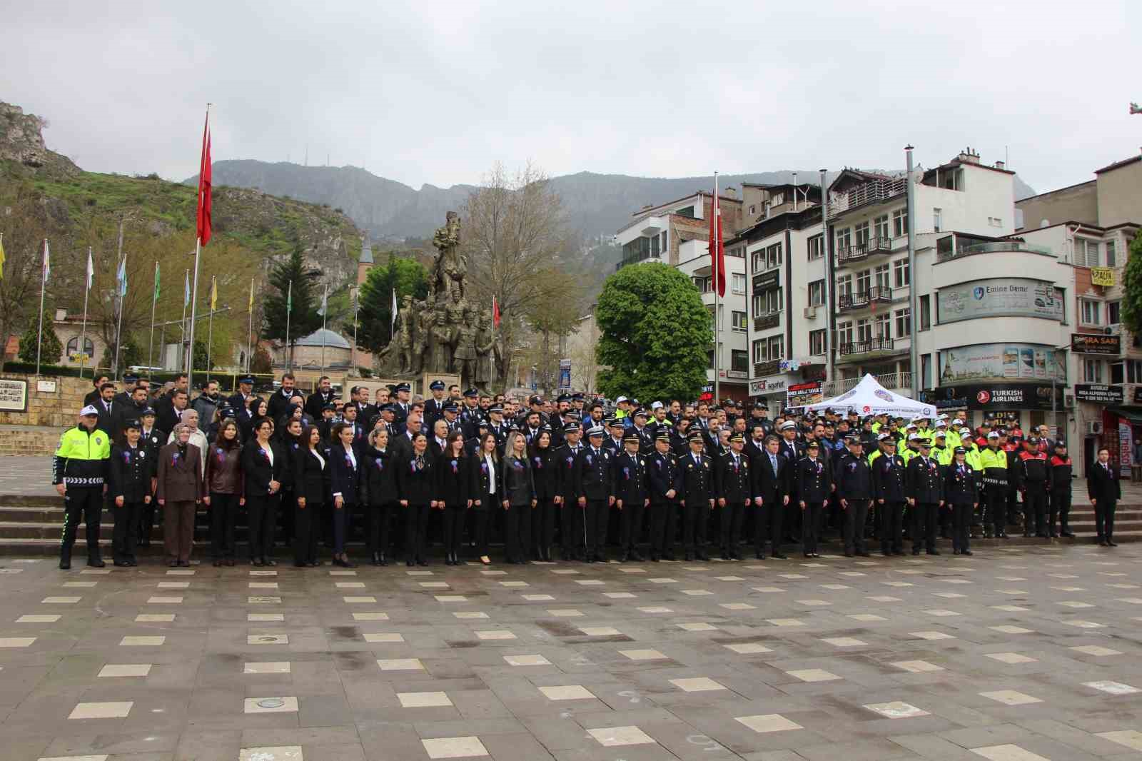 Emniyet Müdürü Saraç: "Amasya’nın güvenliği için tüm gücümüzle çalışmaya devam edeceğiz"
Emniyet Müdürü Saraç: "Amasya’nın güvenliği için tüm gücümüzle çalışmaya devam edeceğiz"