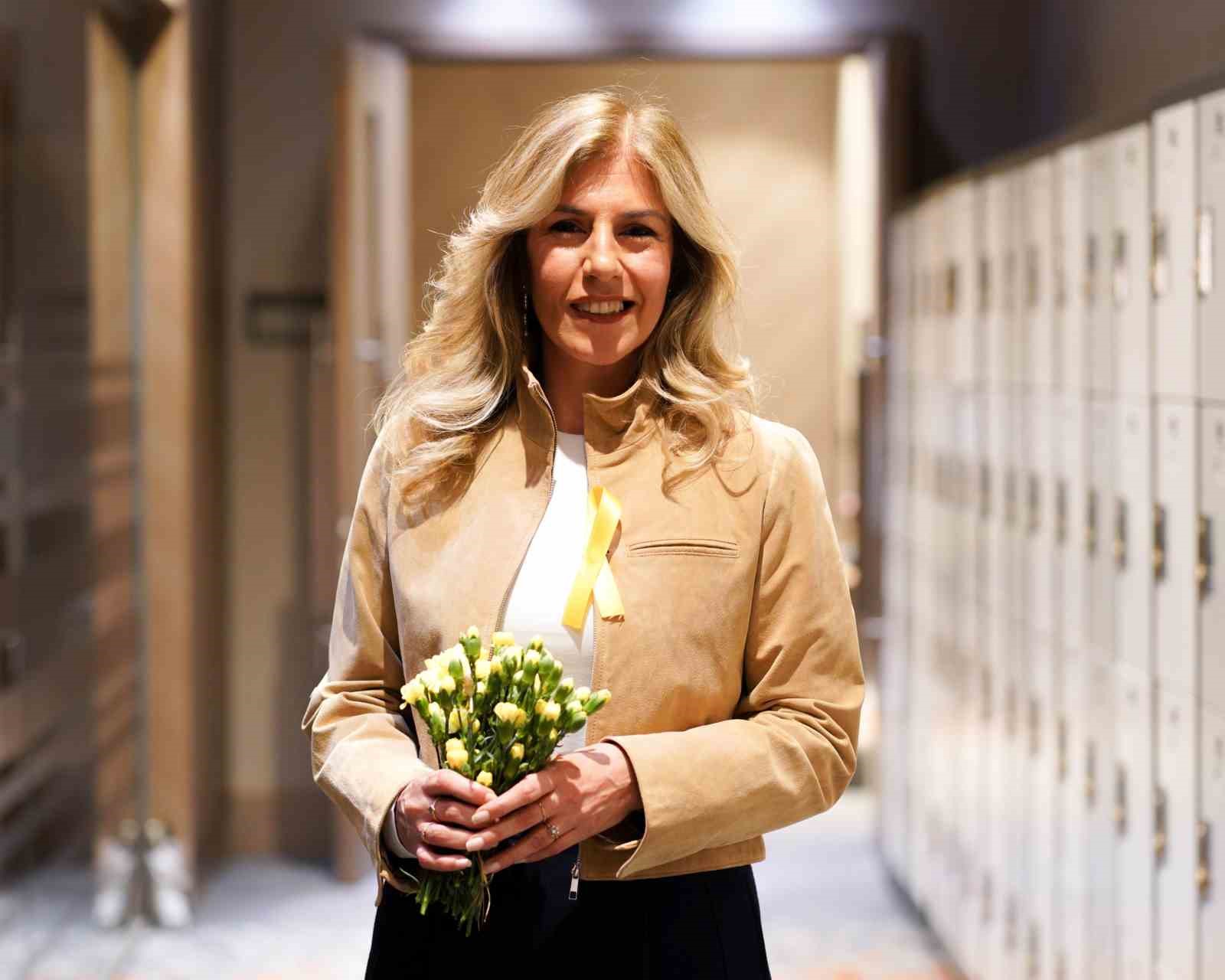 Endometriozis etkinliğinde hastalar yaşadıkları sıkıntıları, uzmanlar tanı ve tedaviyi anlattı
