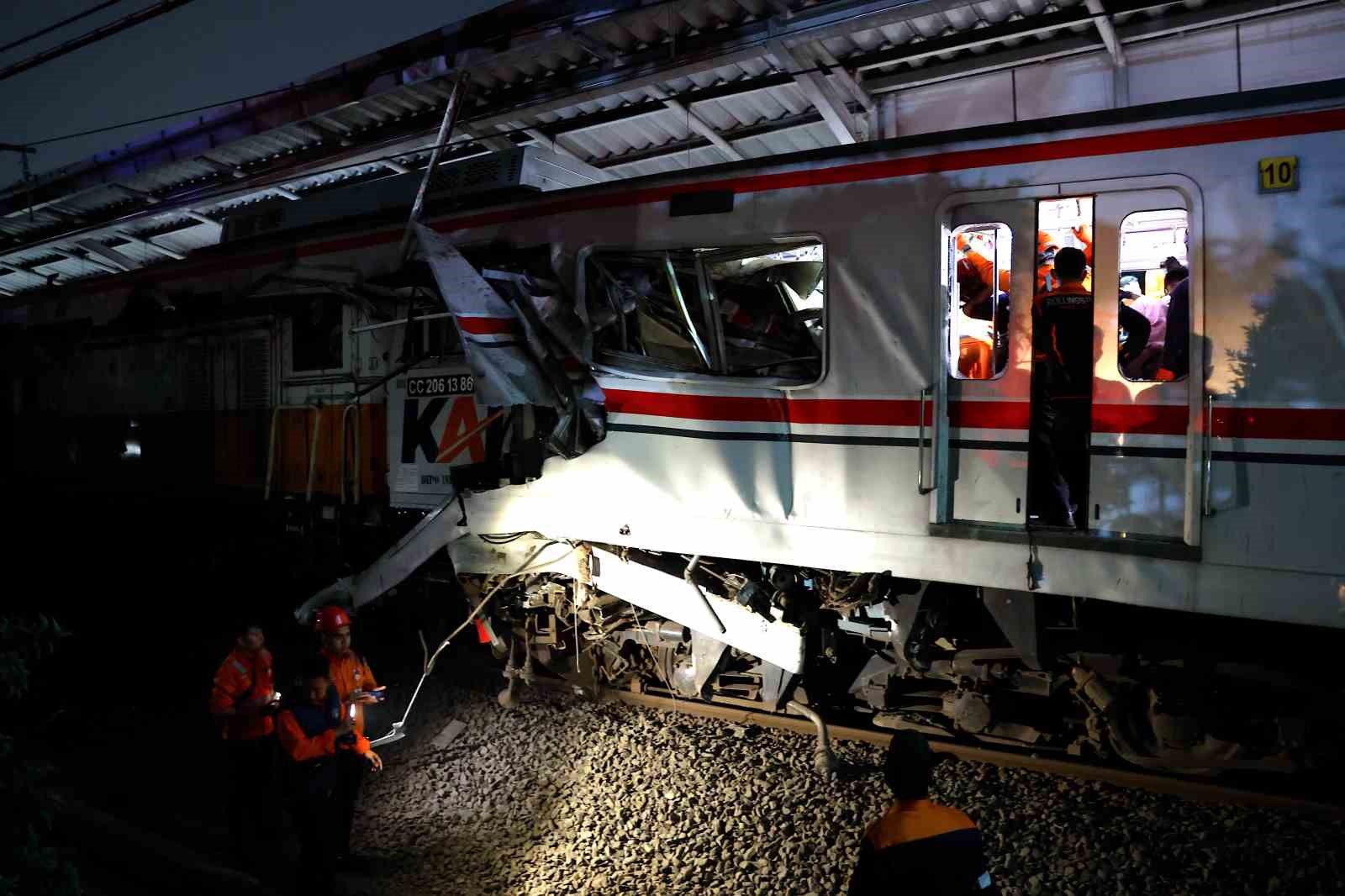 Endonezya’da tren kazası: 14 ölü, 84 yaralı
