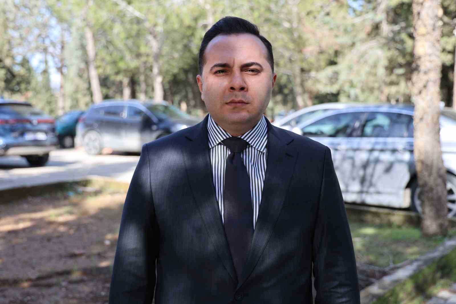 Endoskopi sonucu hayatını kaybeden kadın, mezarı başında anıldı
