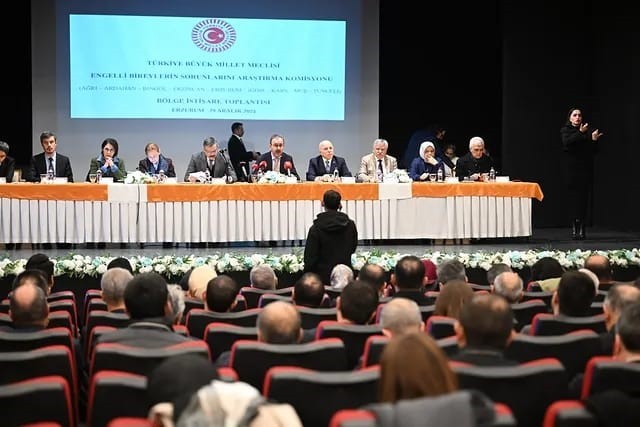 Engelli bireylerin sorunları Erzurum’da konuşuldu
