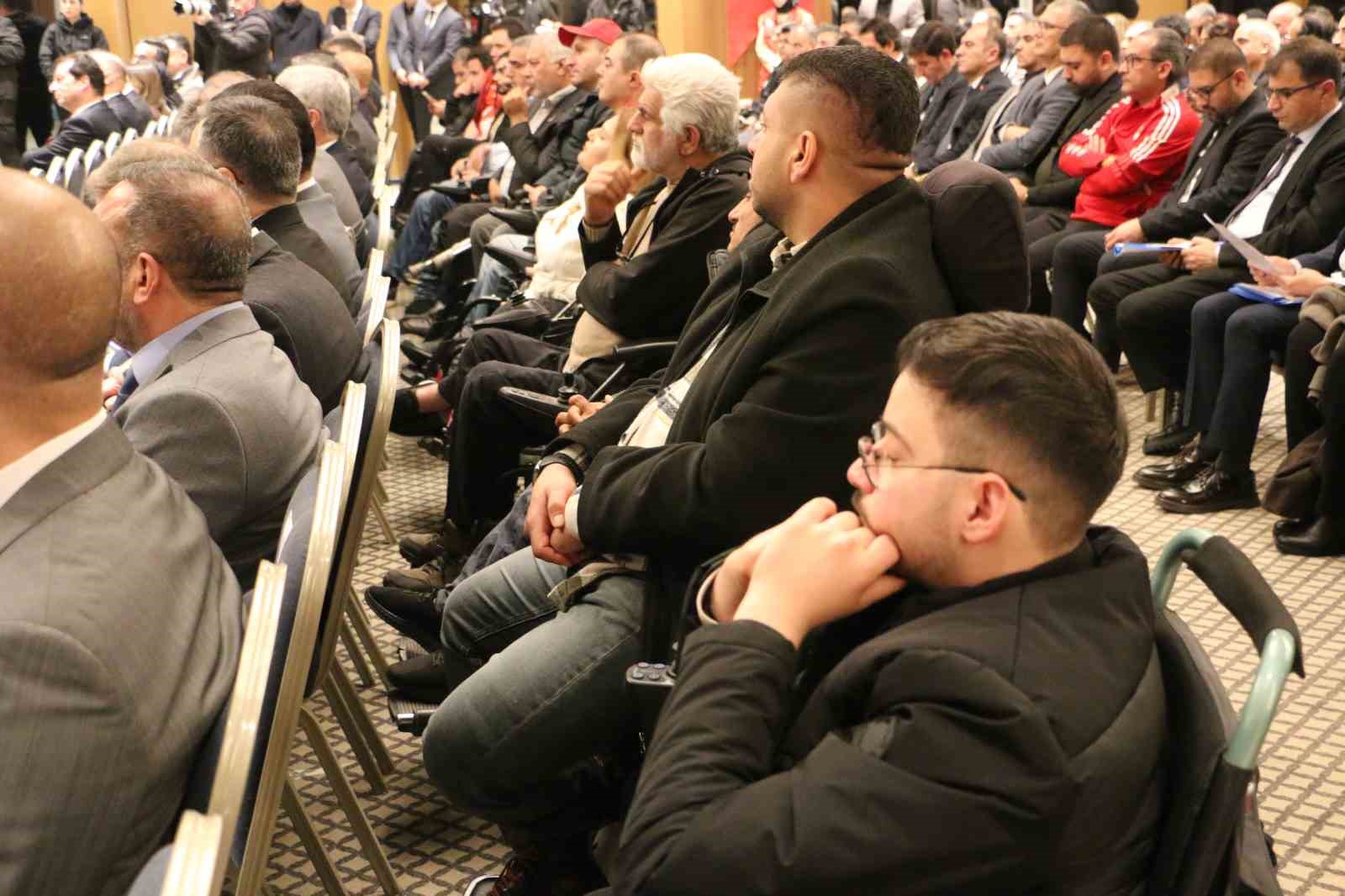 Engelli Bireylerin Sorunlarını Araştırma Komisyonu Başkanı Kasapoğlu: "Bugüne kadar paydaşlarımızdan komisyonumuza ulaşan rapor, görüş, bilgi notu ve sunum sayısı bin 300’ü buldu"
