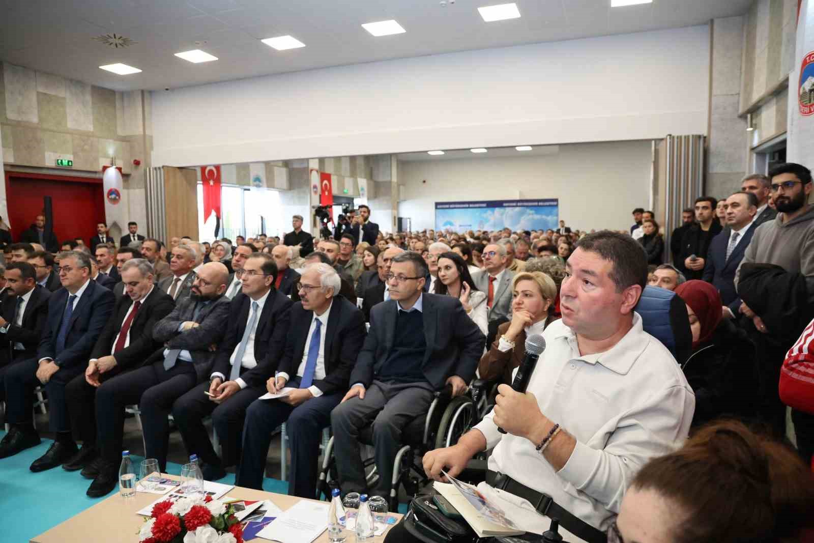 Engelli Bireylerin Sorunlarını Araştırma Komisyonu Başkanı Kasapoğlu: "En geniş kapsamlı veri havuzlarından birini oluşturduk"
