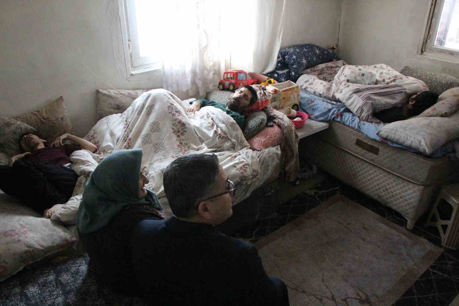 Engelli evlatlarına ömrünü adayan anne
