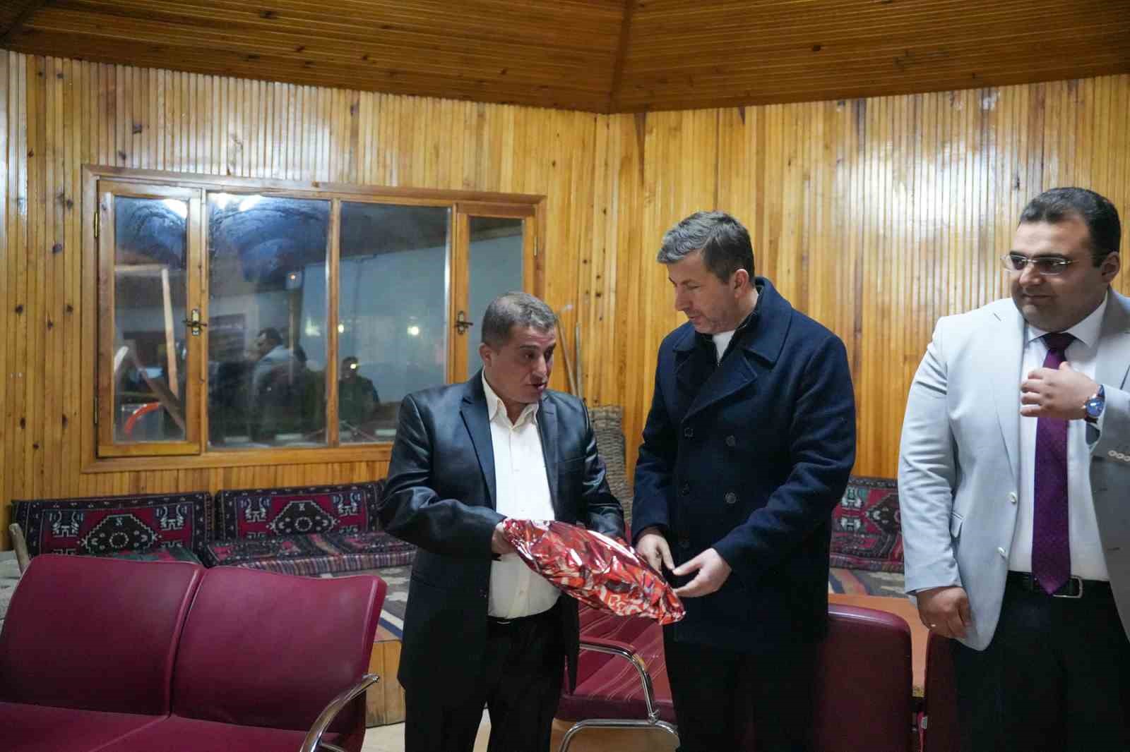 Engelliler Pazarlar’daki iftar programında ilçe protokolüyle bir araya geldi
