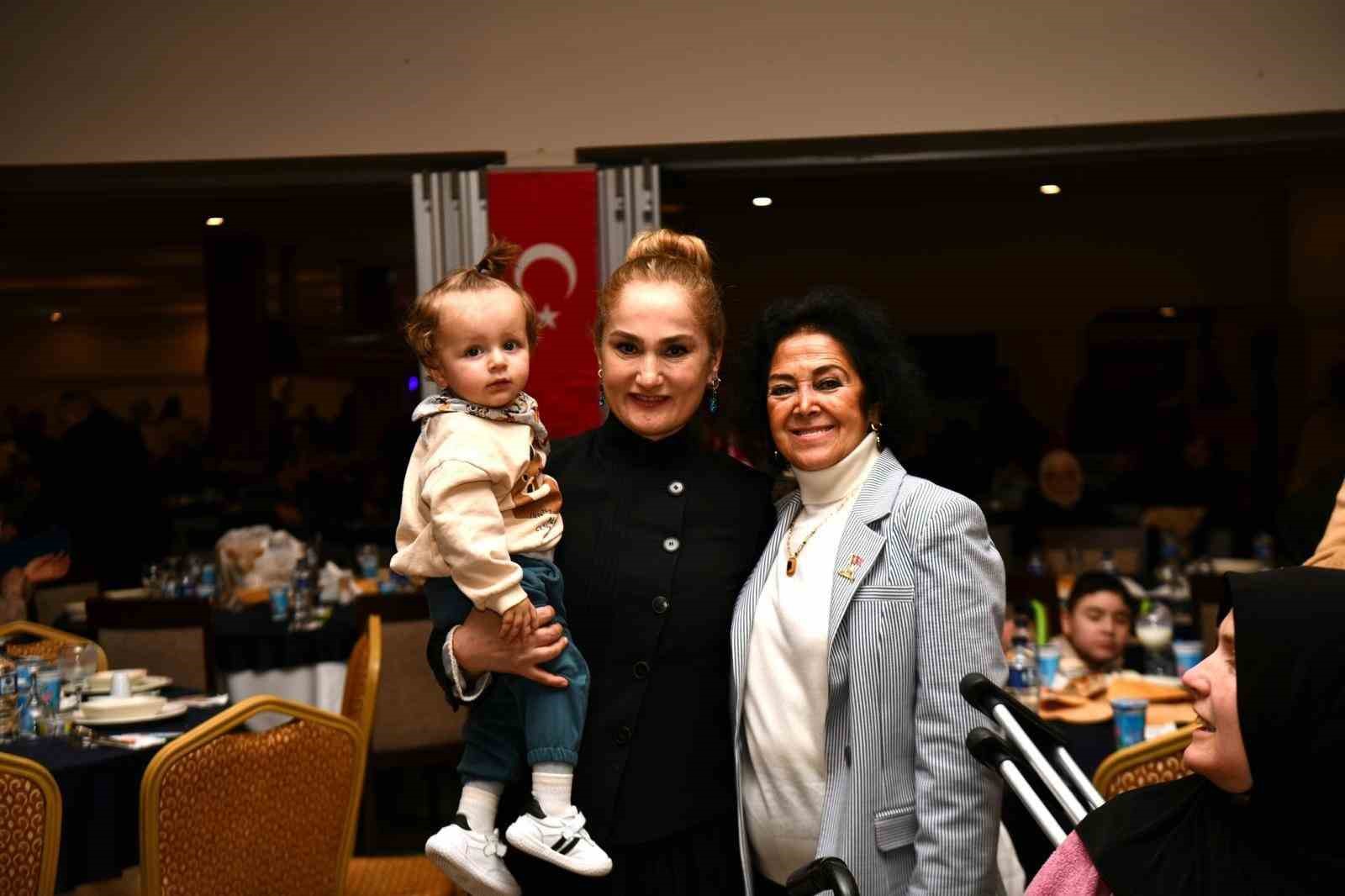 "Engelsiz" bireyler, Büyükşehir’in iftarında buluştu
