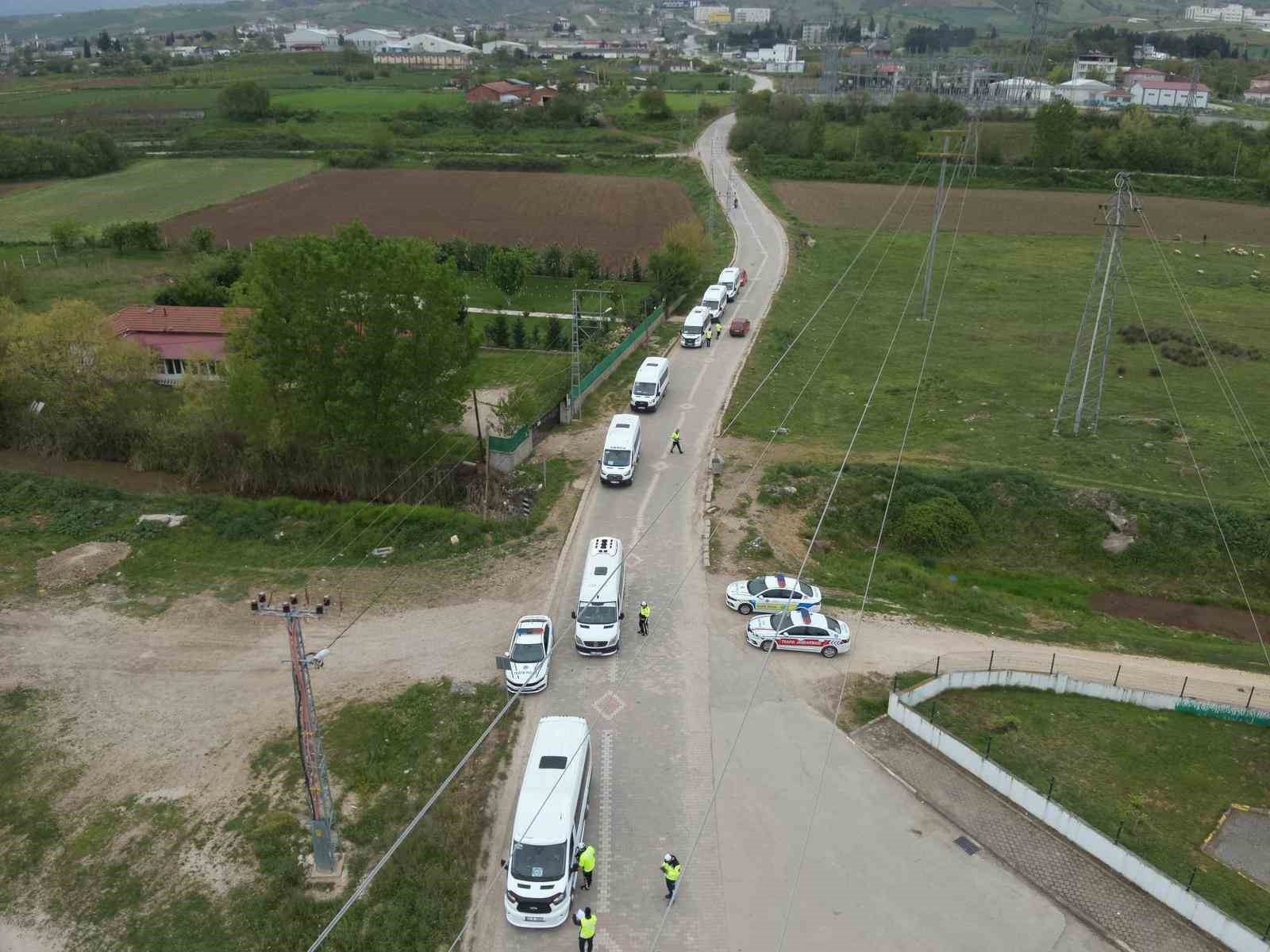Erbaa’da kurallara uymayanlara servis sürücülerine ceza yağdı
