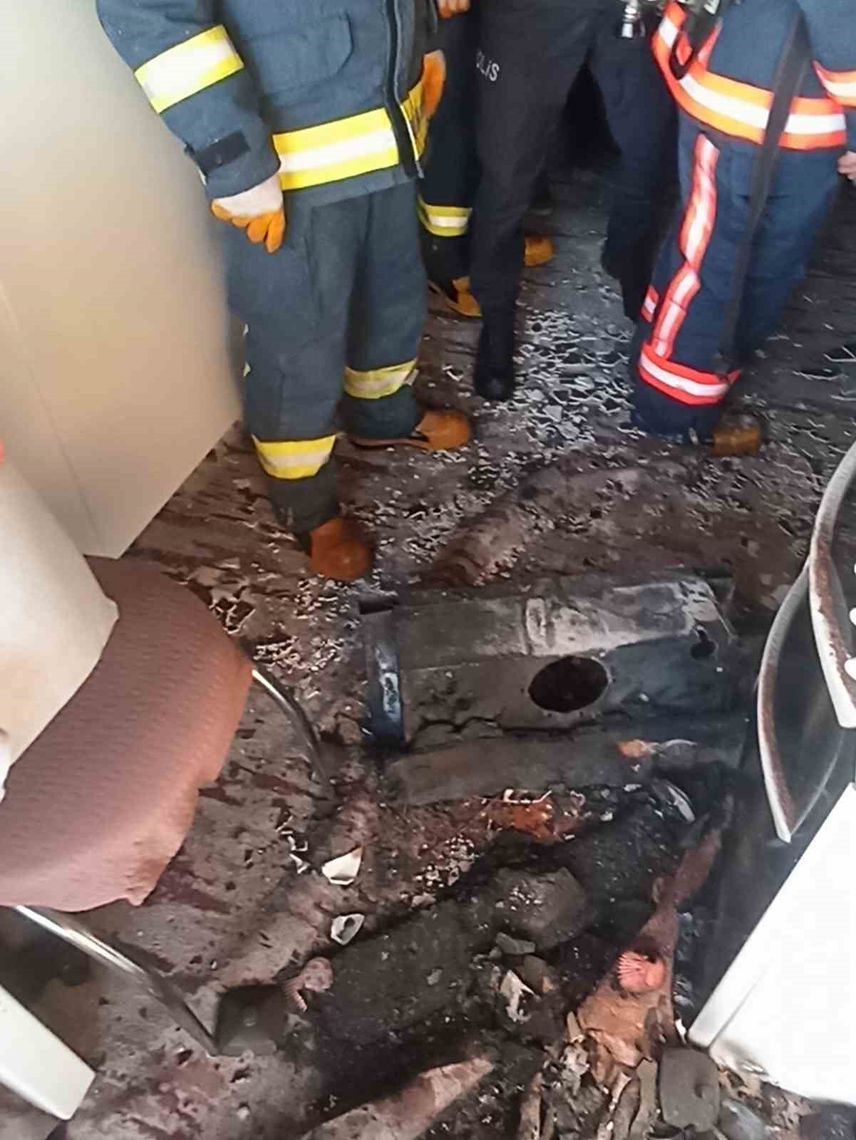 Erciş’te 3 ayrı yangın
