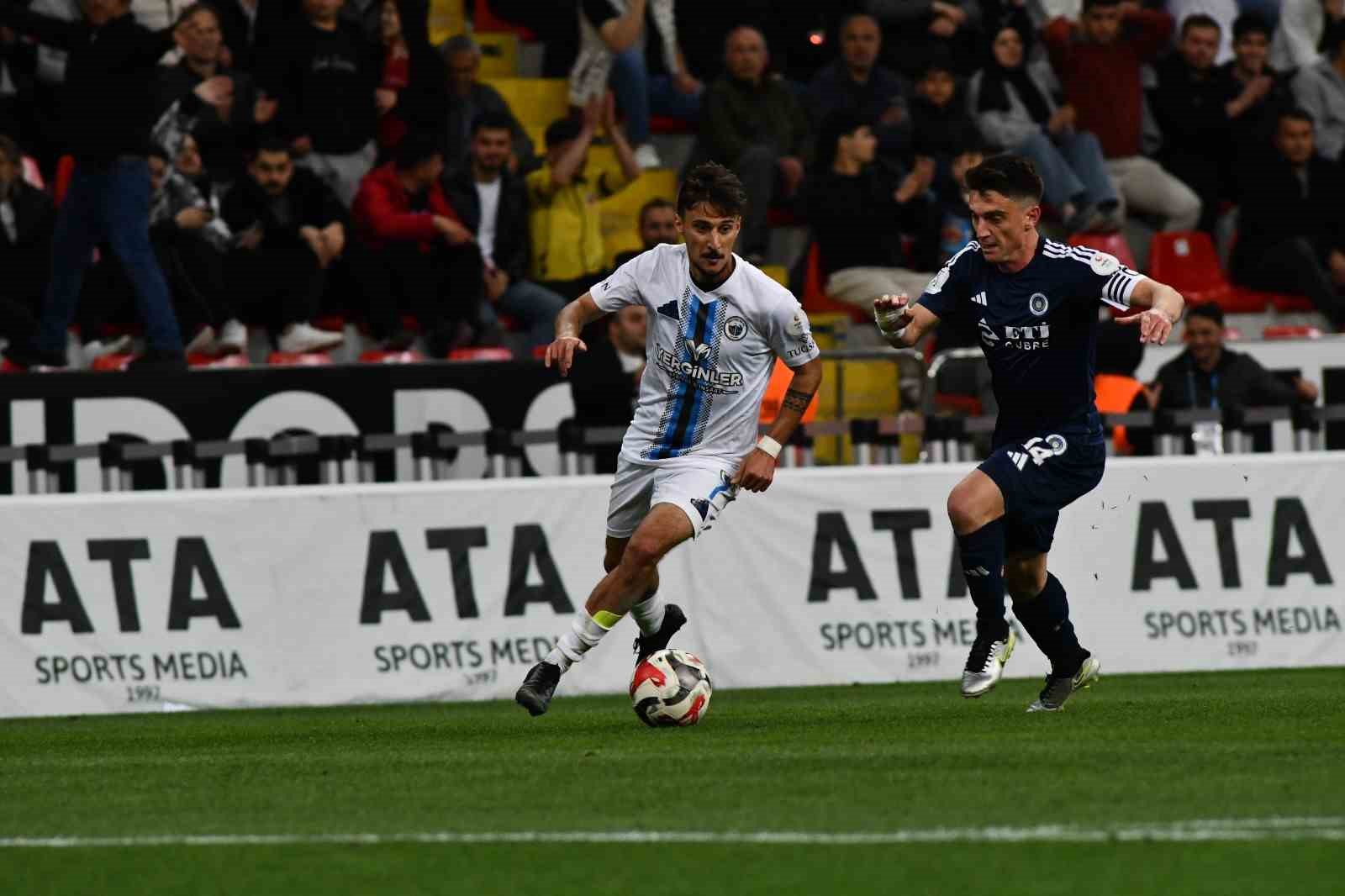 Erciyes 38 FK 2. tura yükseldi: Erciyes 38 FK: 2-Mazıdağı Fosfatspor: 0
