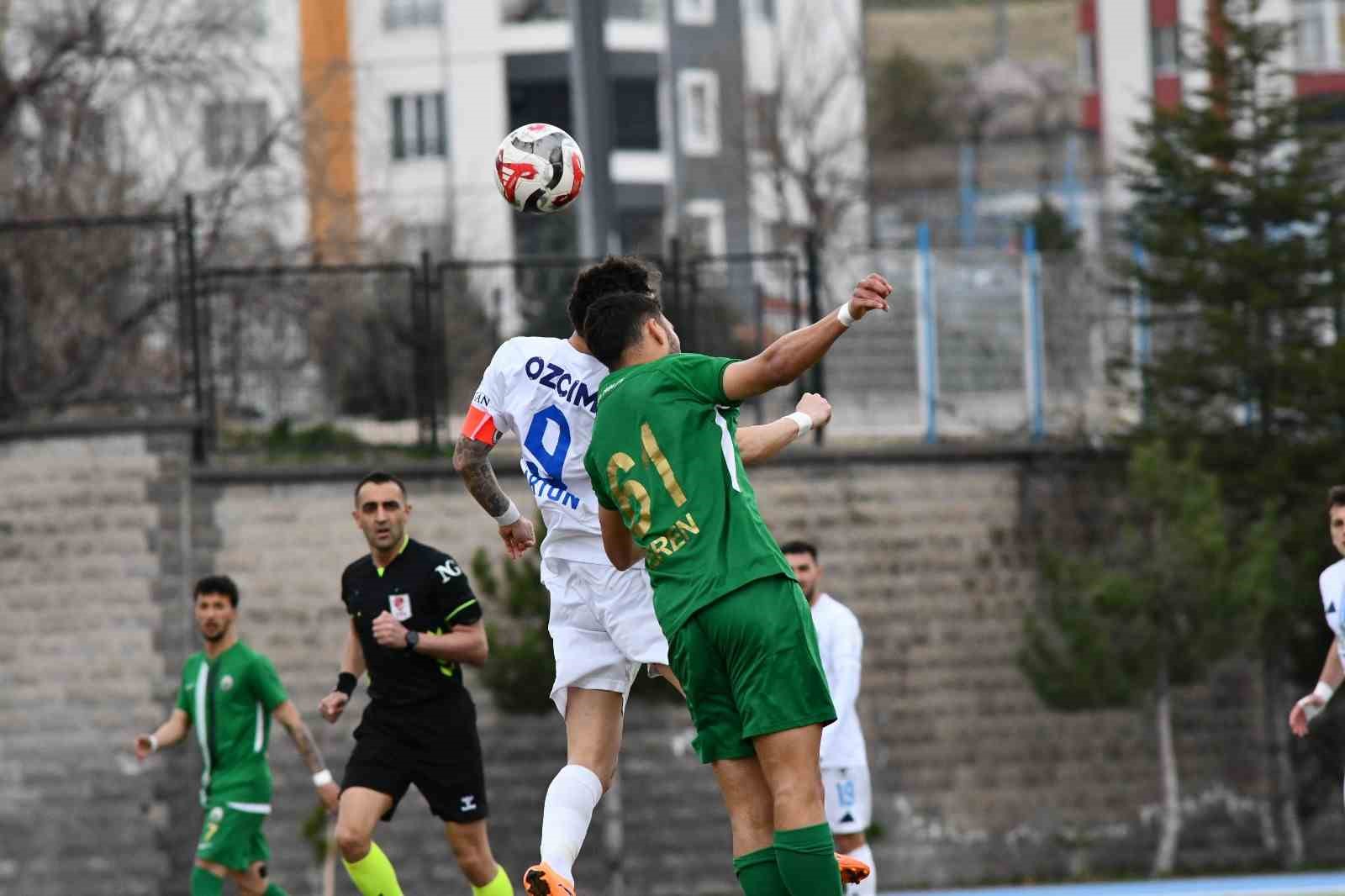 Erciyes 38 FK evinde kazandı
