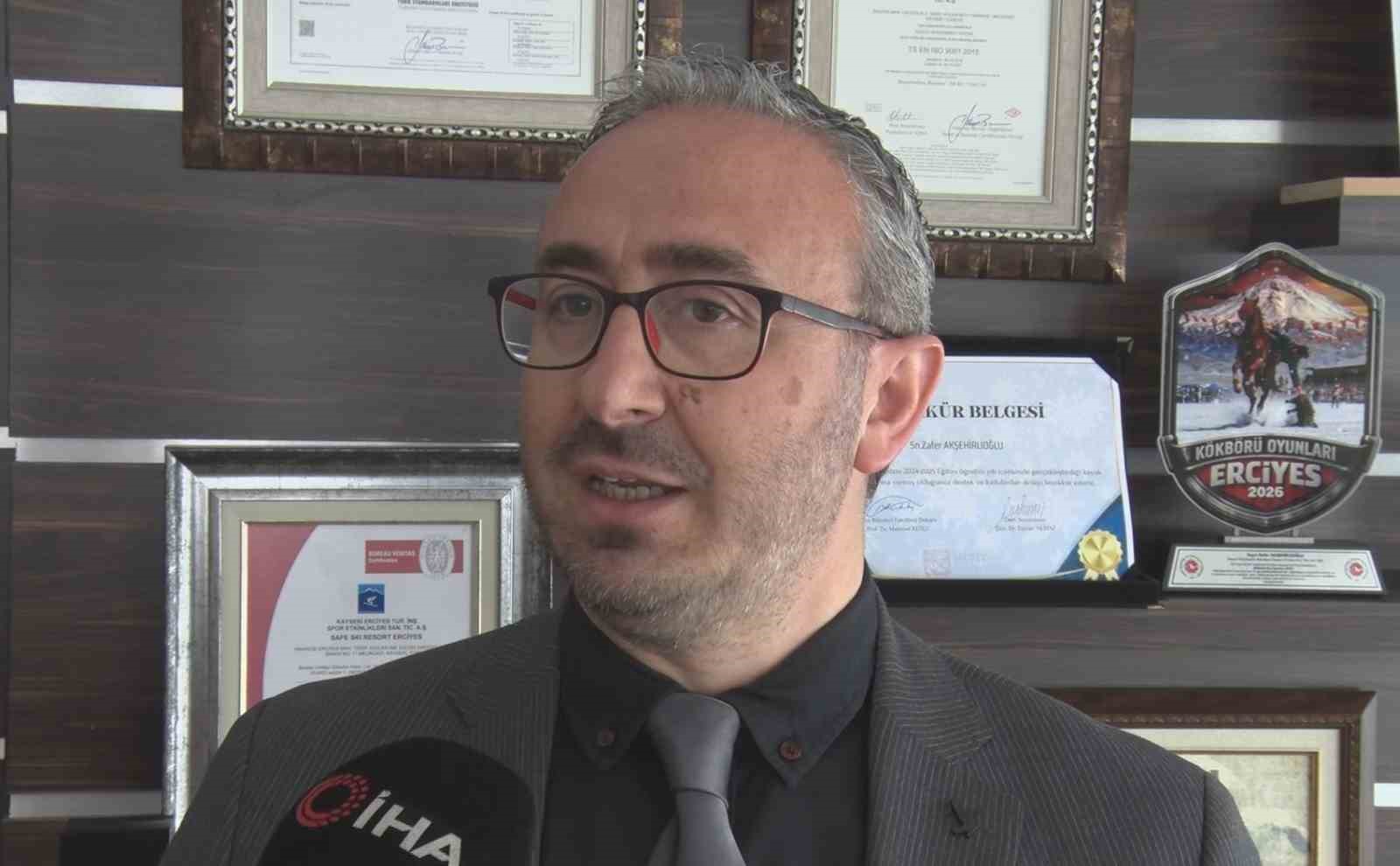 Erciyes’te kayak keyfi nisanda da sürecek
Erciyes’te kayak keyfi nisanda da sürecek