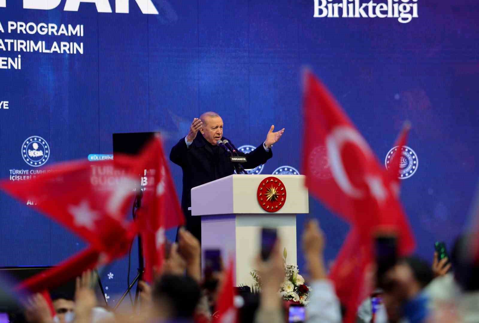 Erdoğan: "İktidarımızın ve ittifakımızın enkaz altında kalmasını bekleyenler büyük bir hayal kırıklığına uğradı"
