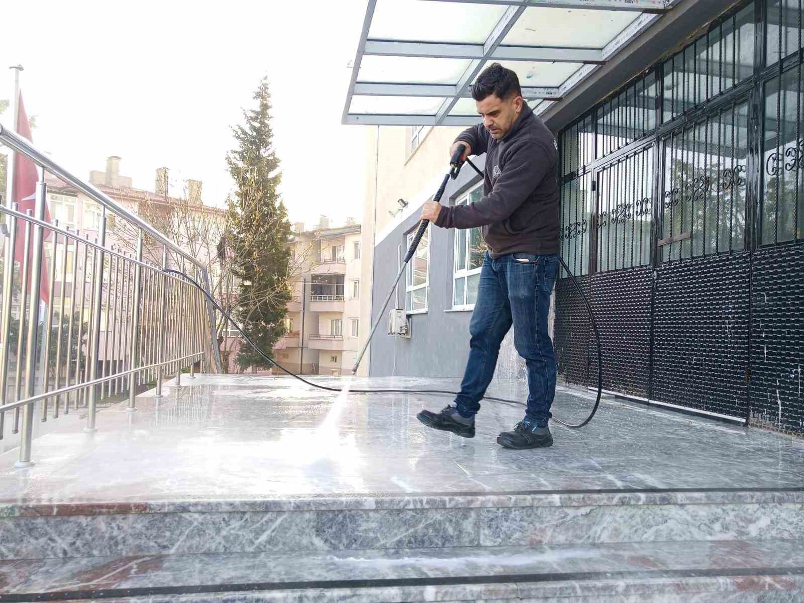 Erenler Belediyesi’nden okullara önemli dokunuş
