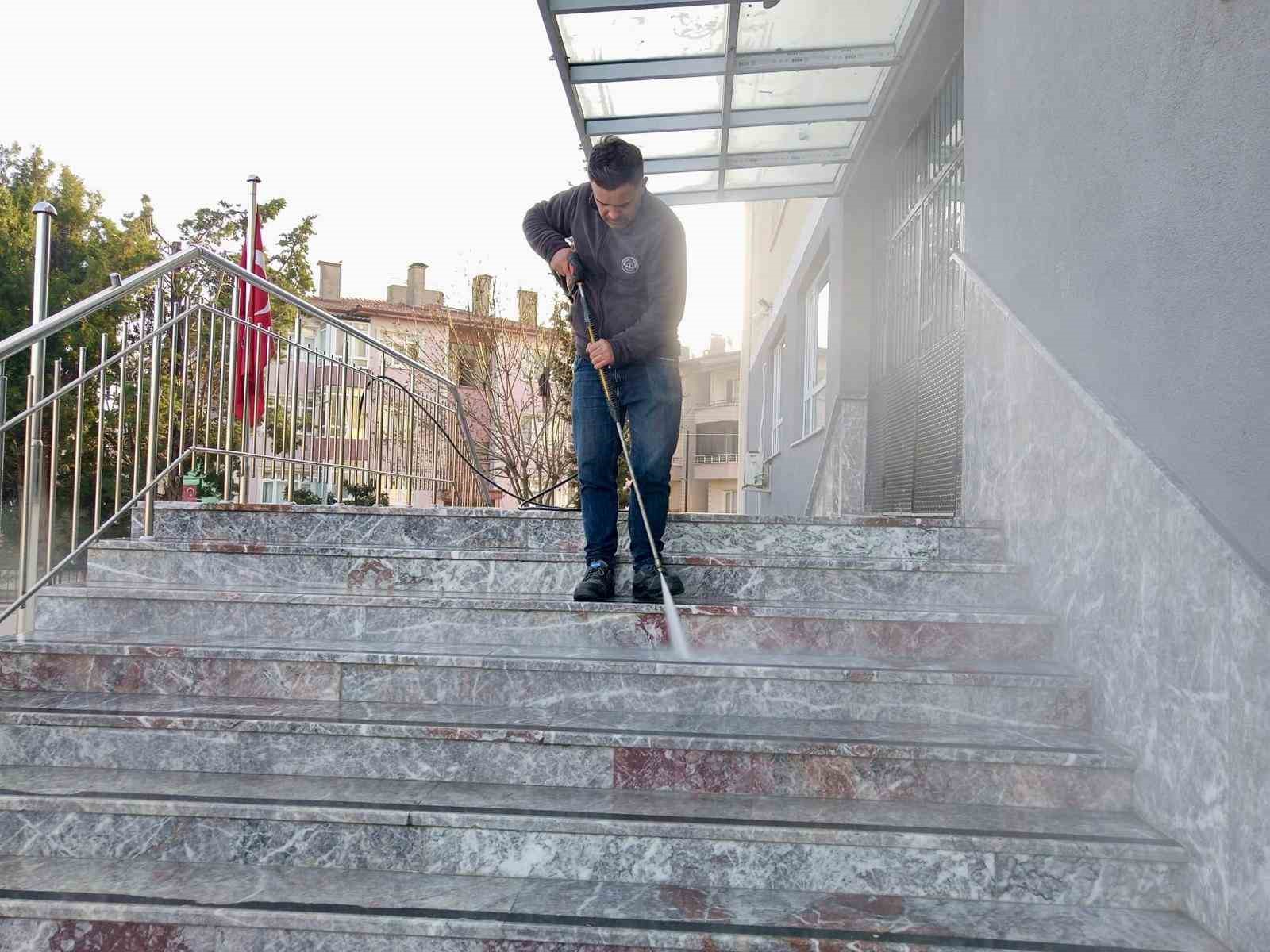 Erenler Belediyesi’nden okullara önemli dokunuş
