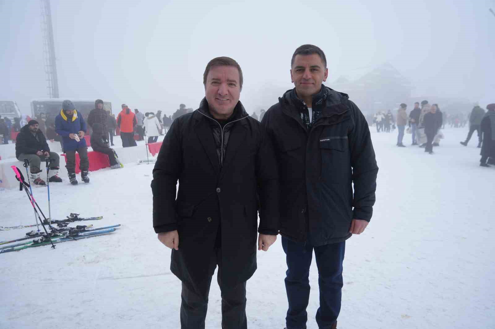 Ergan Kayak Merkezi sömestirde doldu taştı
