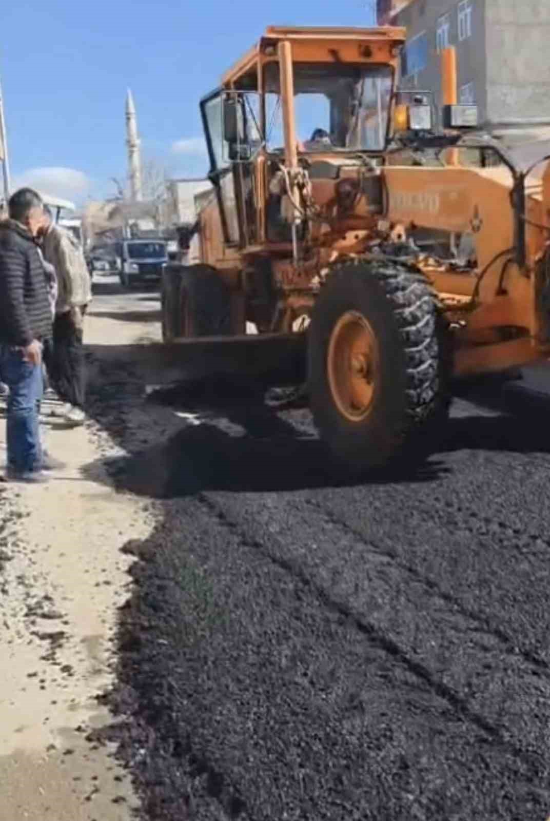 Ergani-Çermik yolunun yapımına başlandı
