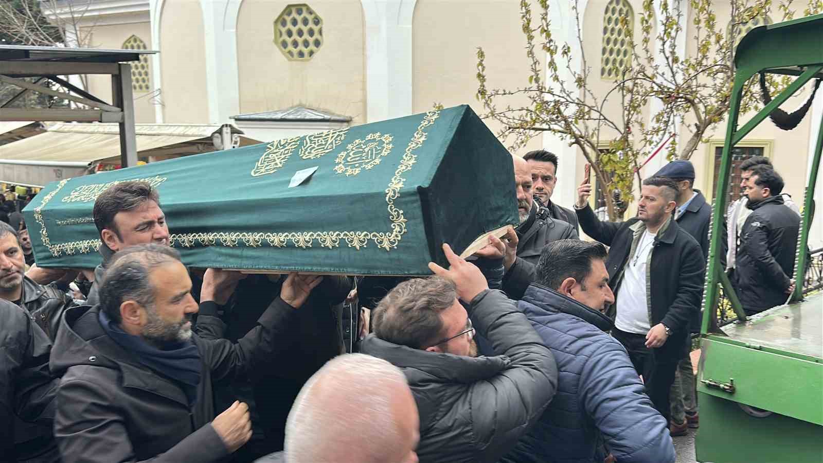 Erol Köse son yolculuğuna uğurlandı
