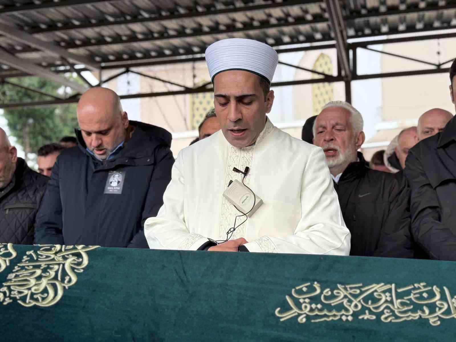 Erol Köse son yolculuğuna uğurlandı
