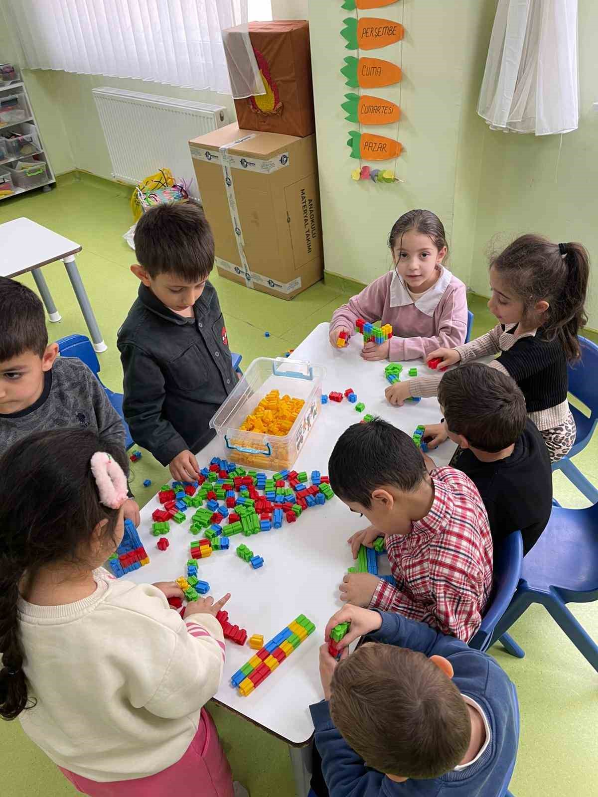 Ersander’den çocuklara bayram hediyesi
