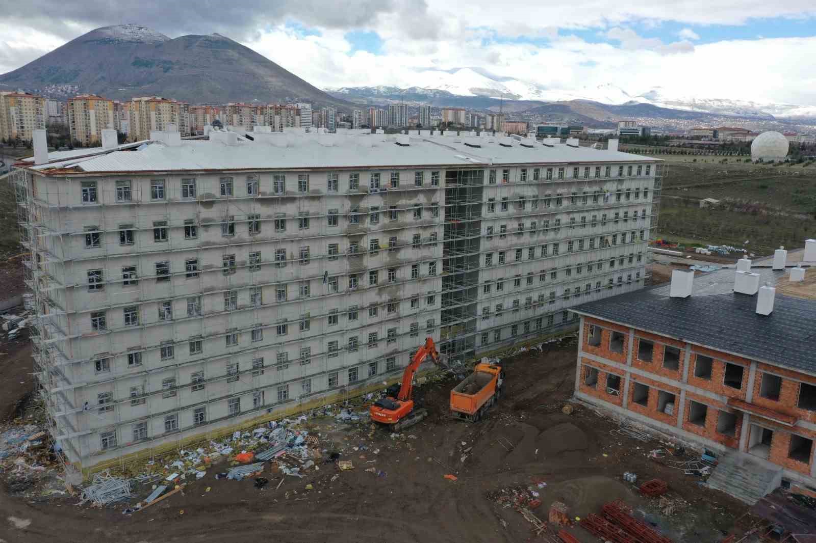 ERÜ kampüsünde yapılan yurtlar son aşamada
