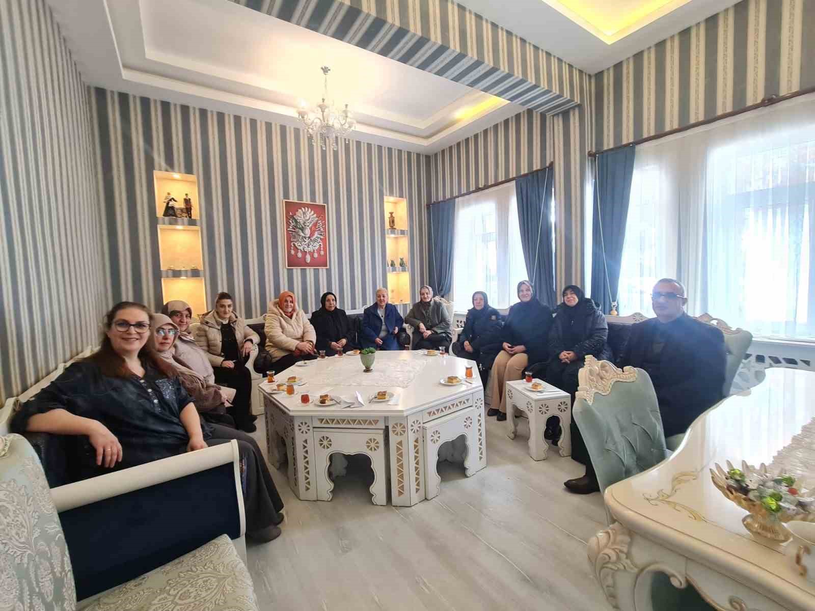 ERVAK Kadın Kolları’ndan engelli öğrencilere gönül desteği
