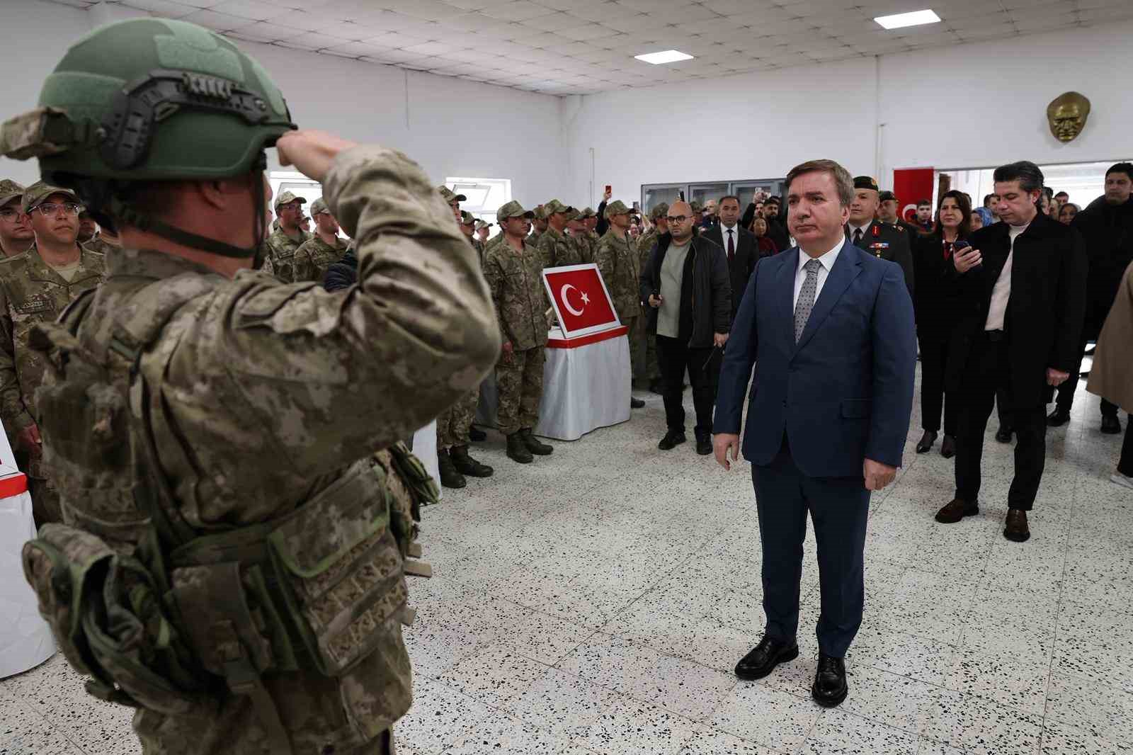 Erzincan’da bedelli erler yemin etti
Erzincan’da bedelli erler yemin etti