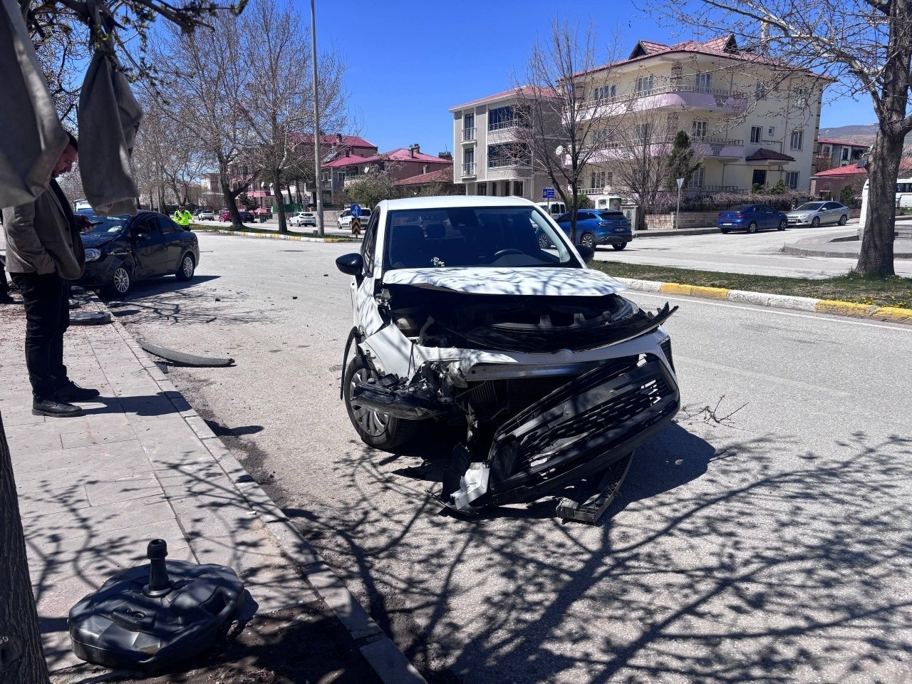 Erzincan’da trafik kazası: 3’ü çocuk 6 yaralı
