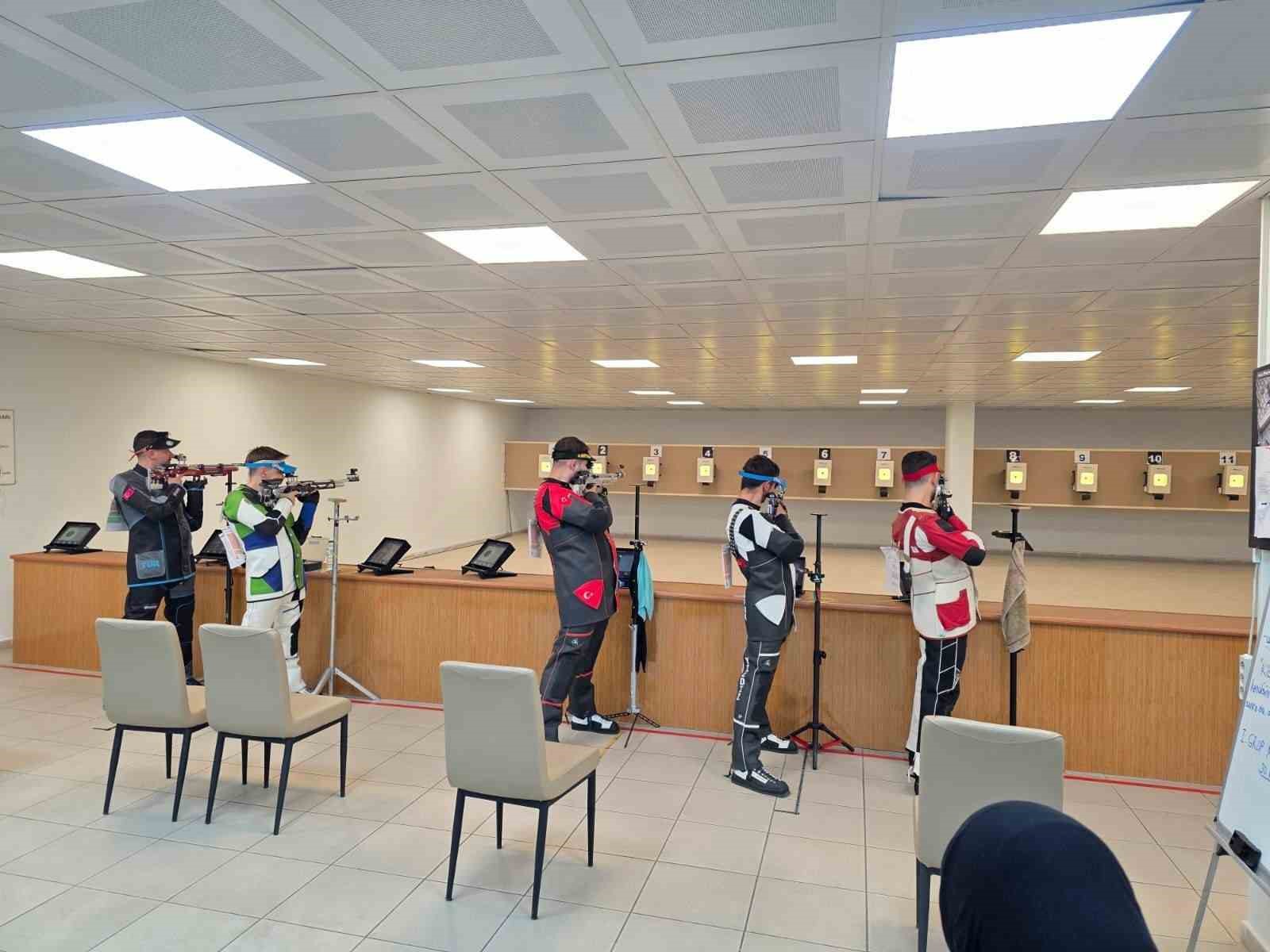 Erzincanlı sporcular Trabzon’daki havalı silahlar müsabakalarına damga vurdu
