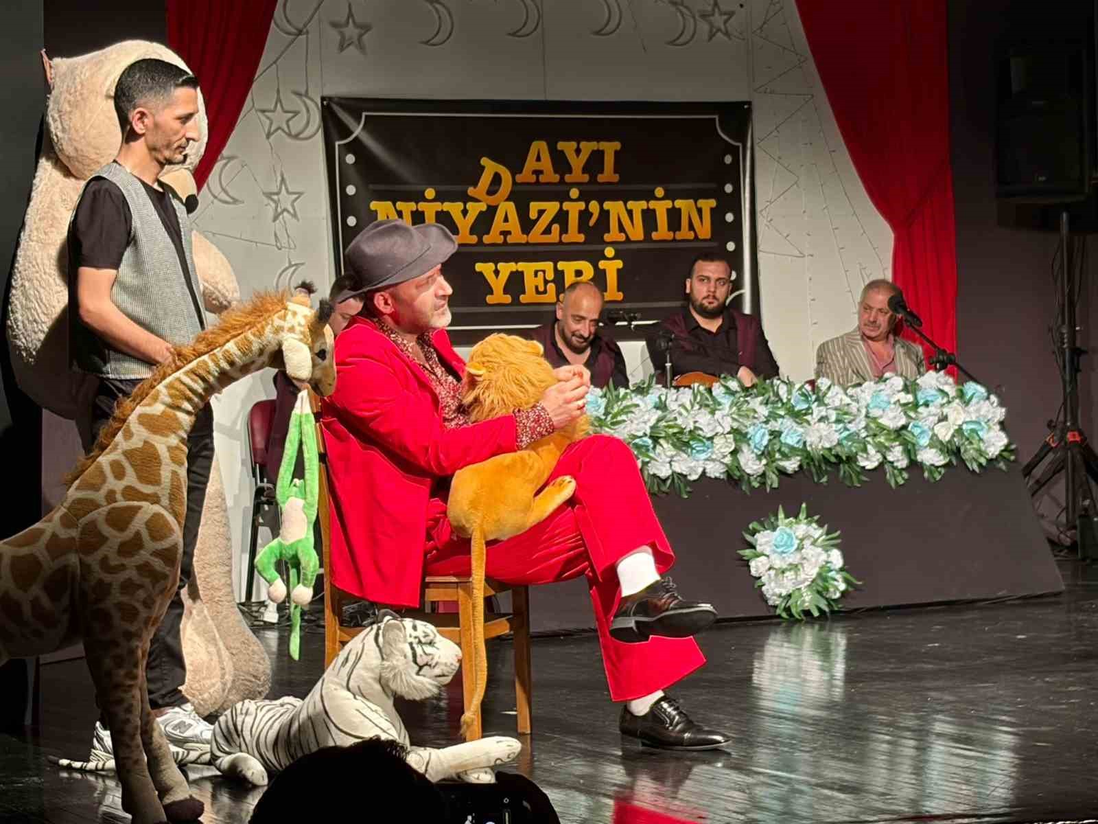 Erzurum Büyükşehir Belediyesi Şehir Tiyatroları, Trabzon Erol Günaydın Tiyatro Festivali’nde
