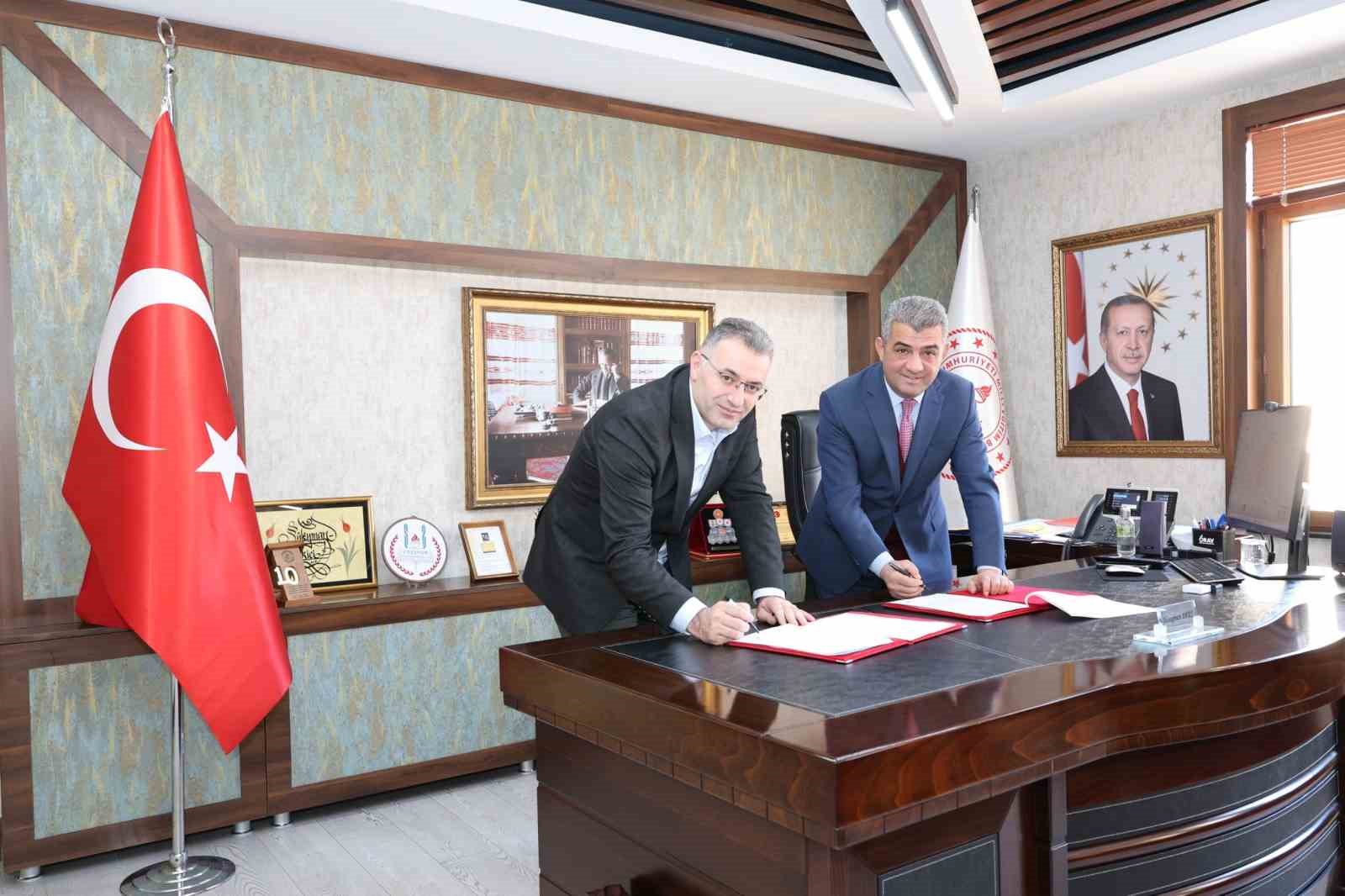 Erzurum eğitim ailesine rekor promosyon anlaşması
