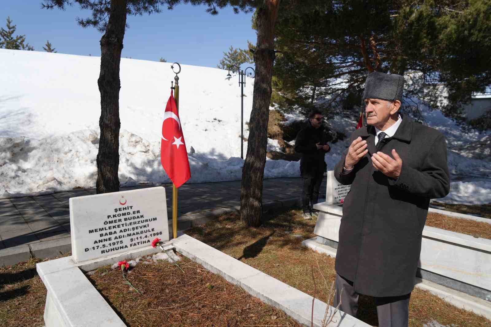 Erzurum Karskapı Şehitliğinde 111 yıllık hüzün ve coşku bir arada

