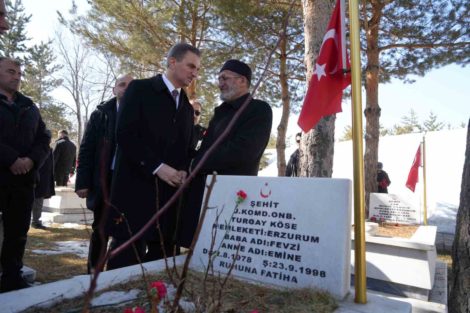 Erzurum Karskapı Şehitliğinde 111 yıllık hüzün ve coşku bir arada
