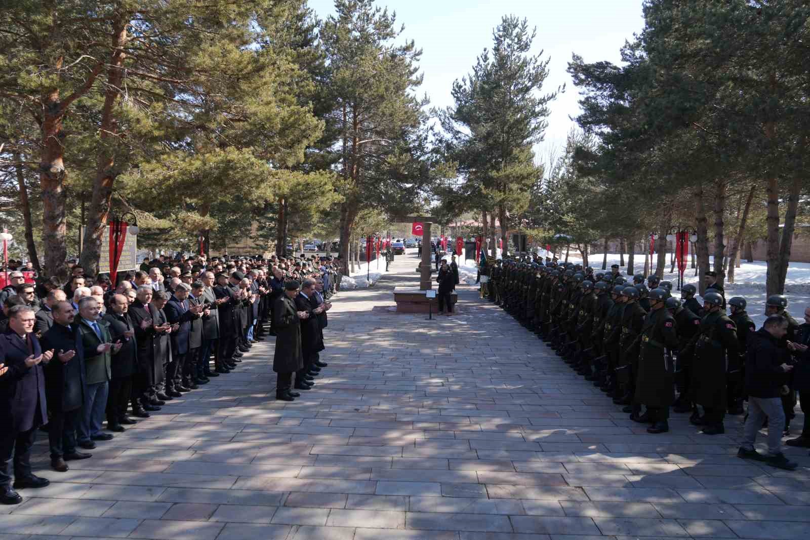 Erzurum Karskapı Şehitliğinde 111 yıllık hüzün ve coşku bir arada
