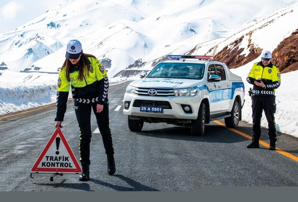 Erzurum kent merkezinde bir ayda 107  trafik kazası
