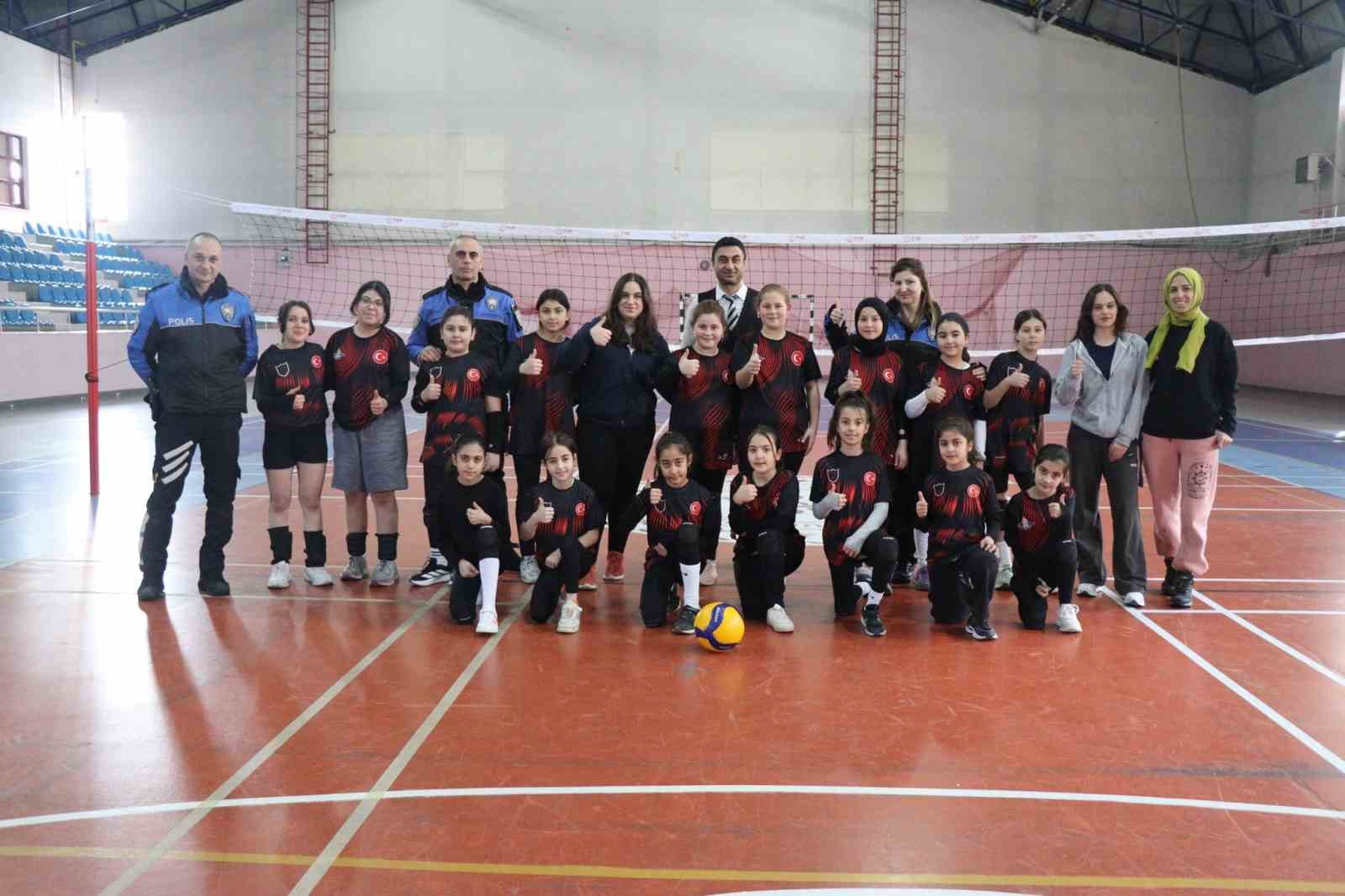 Erzurum polisinden çocuklara yönelik örnek projeler
