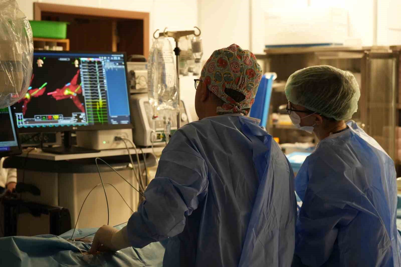 Erzurum Şehir Hastanesi çocuk kalbine "ritim" verdi
