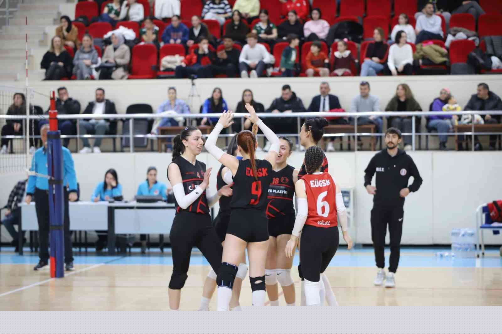 Erzurum Üniversiteli Gençler Spor Kulübü iki yıl üst üste şampiyon
