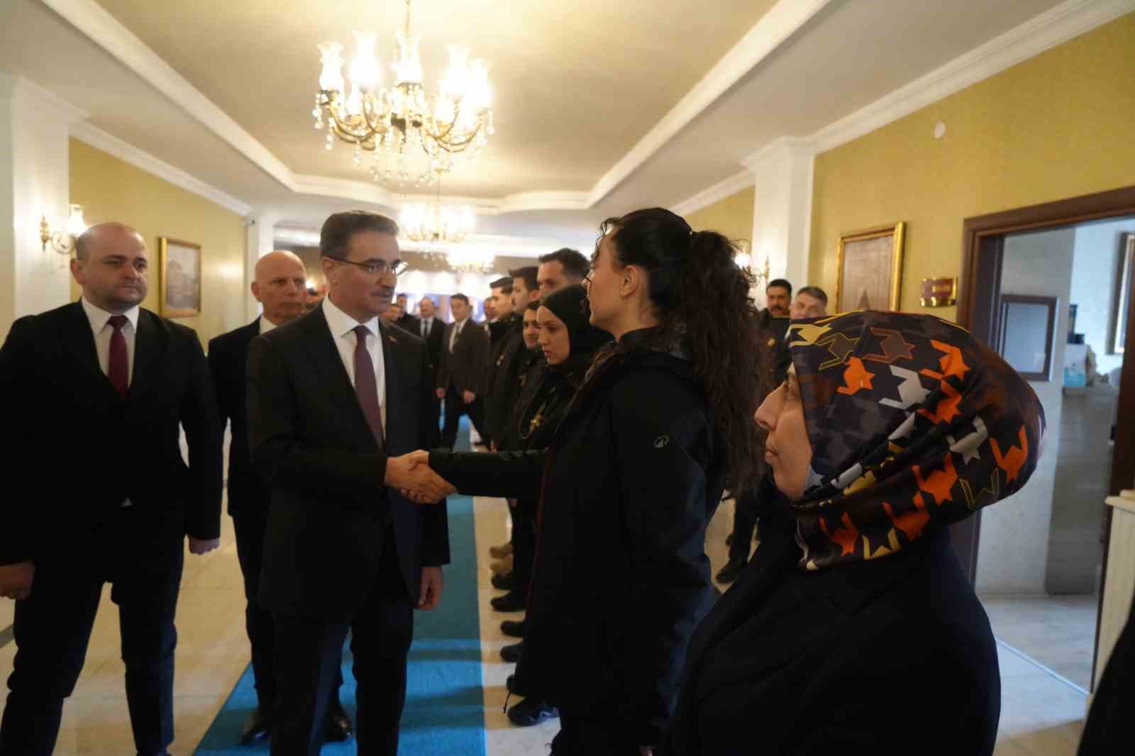 Erzurum Valisi Aydın Baruş göreve başladı
