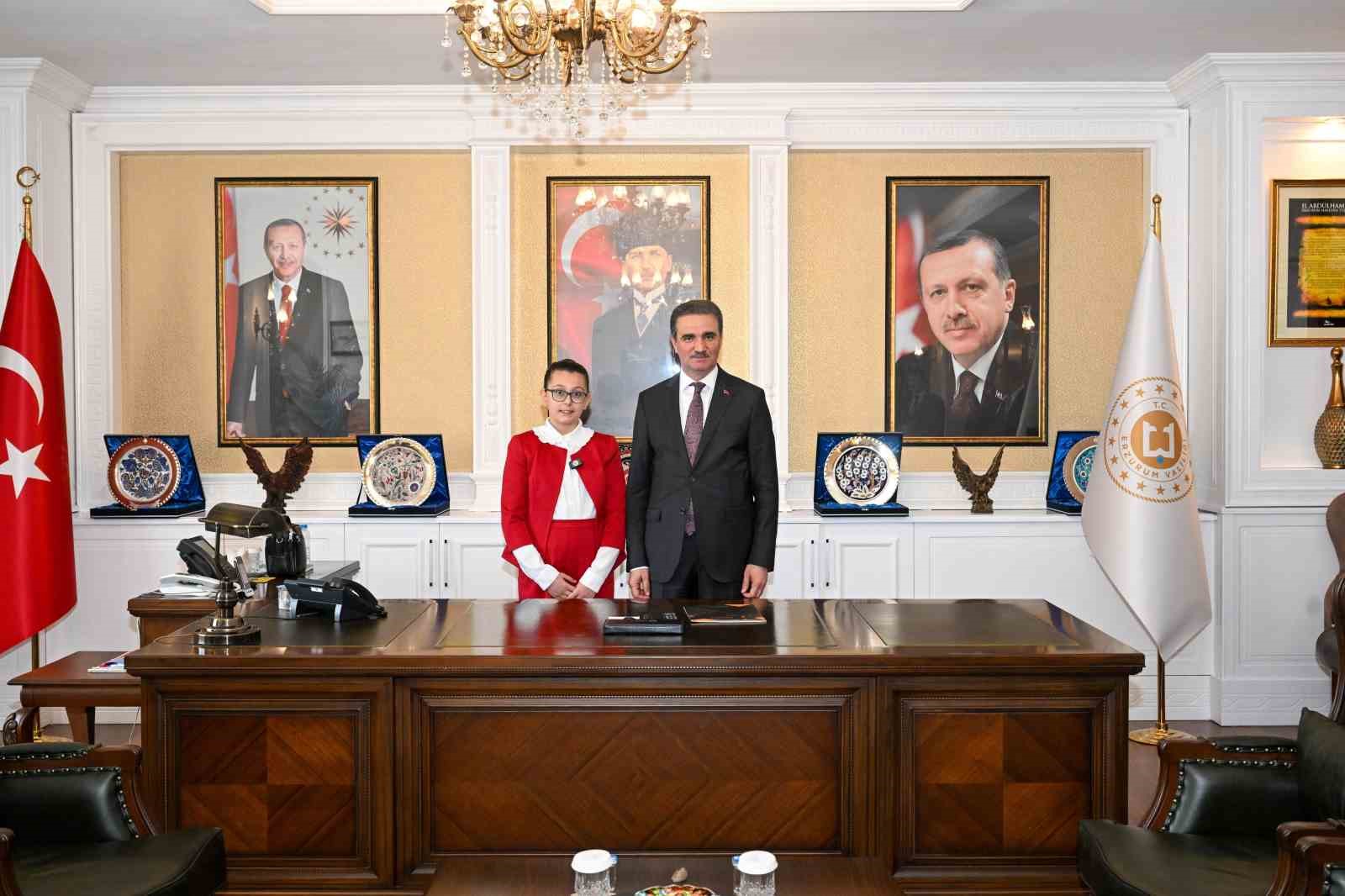 Erzurum’da 23 Nisan’da anlamlı devir teslim
