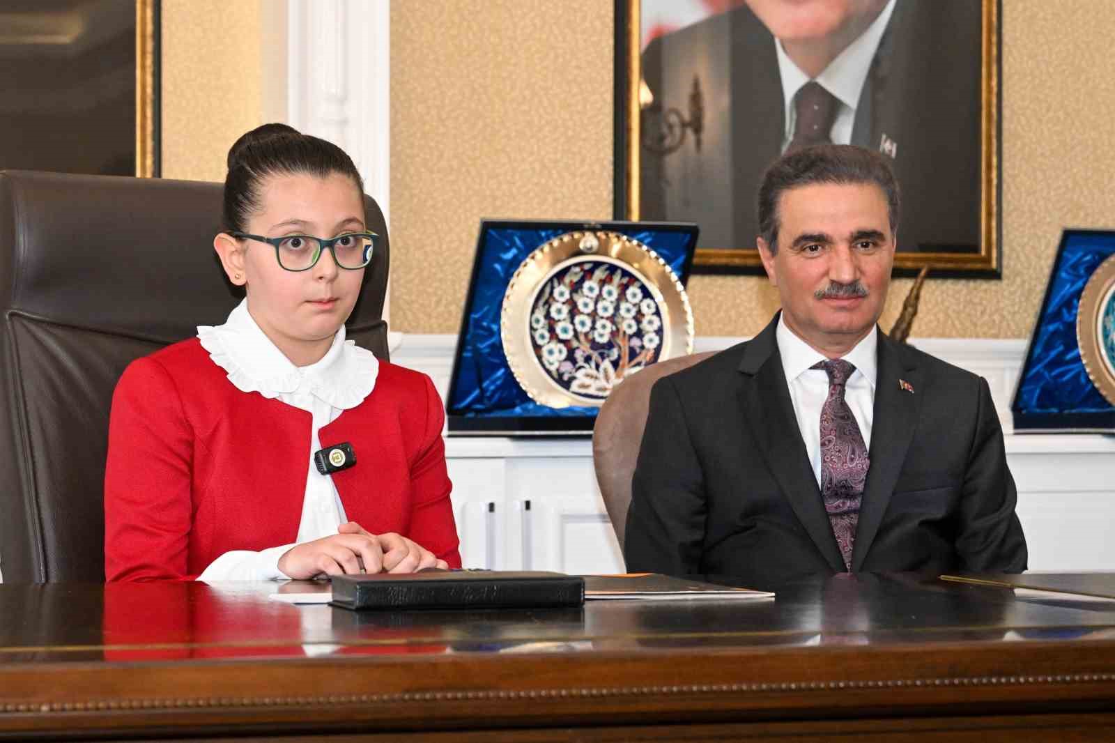 Erzurum’da 23 Nisan’da anlamlı devir teslim
