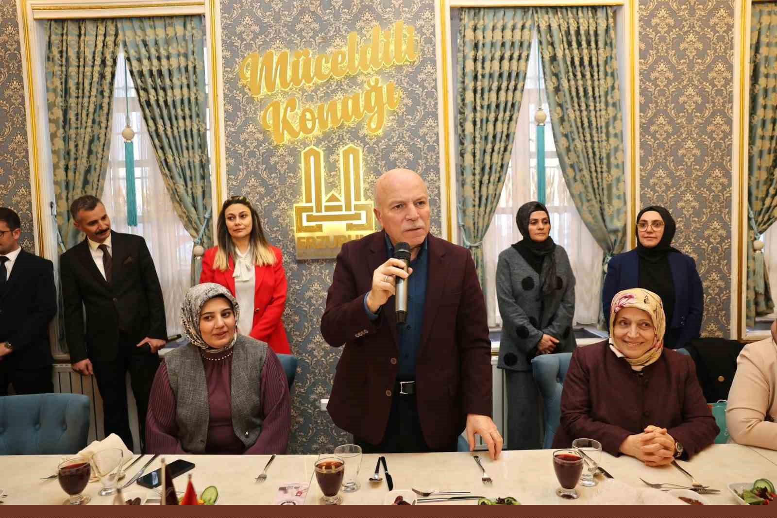 Erzurum’da 8 Mart Dünya Kadınlar Günü’nde "Ahde vefa iftarı" düzenlendi
